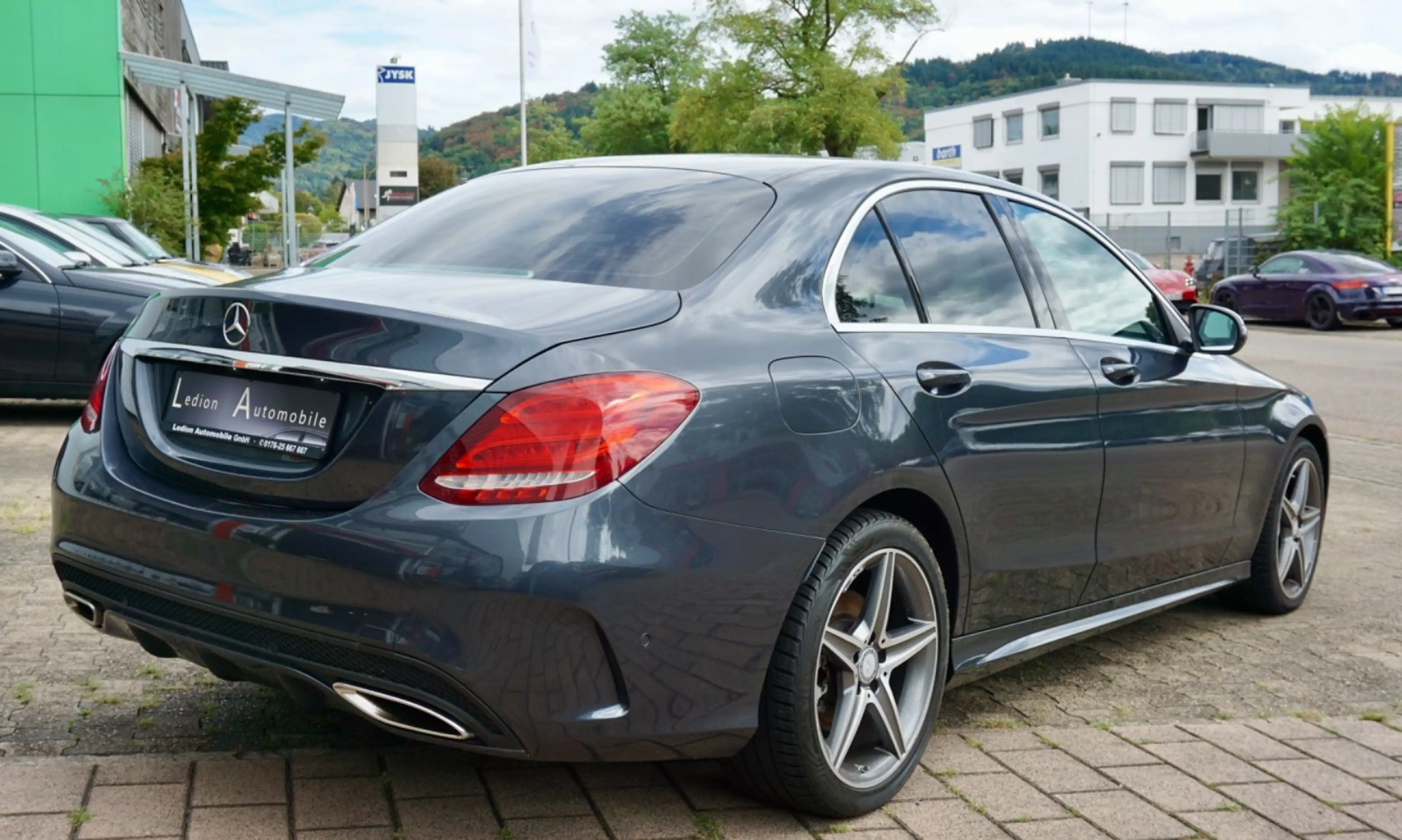 Mercedes-Benz C 400 4Matic "AMG Line" — photo 7