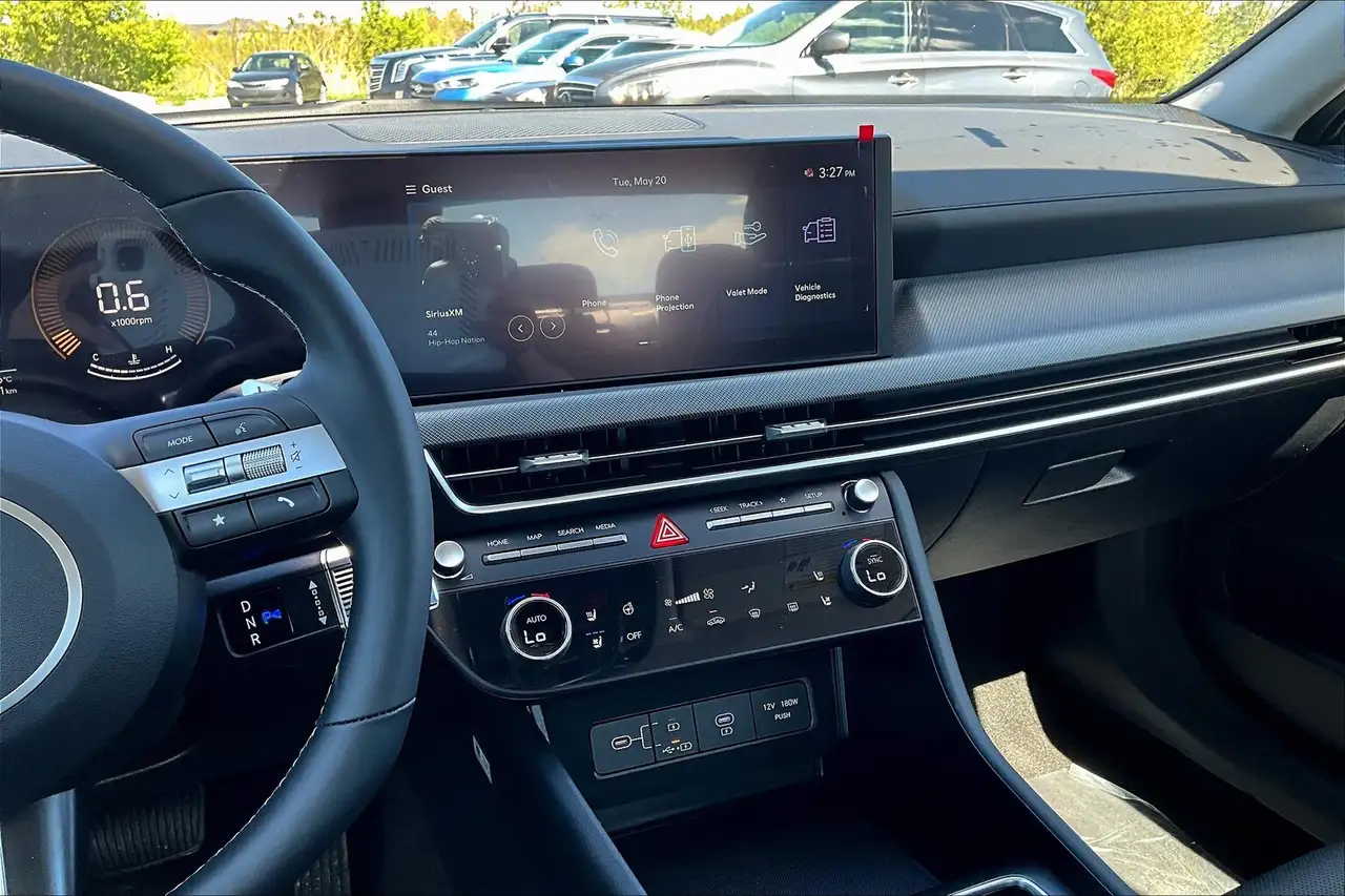 Hyundai SONATA снимка Hyundai SONATA