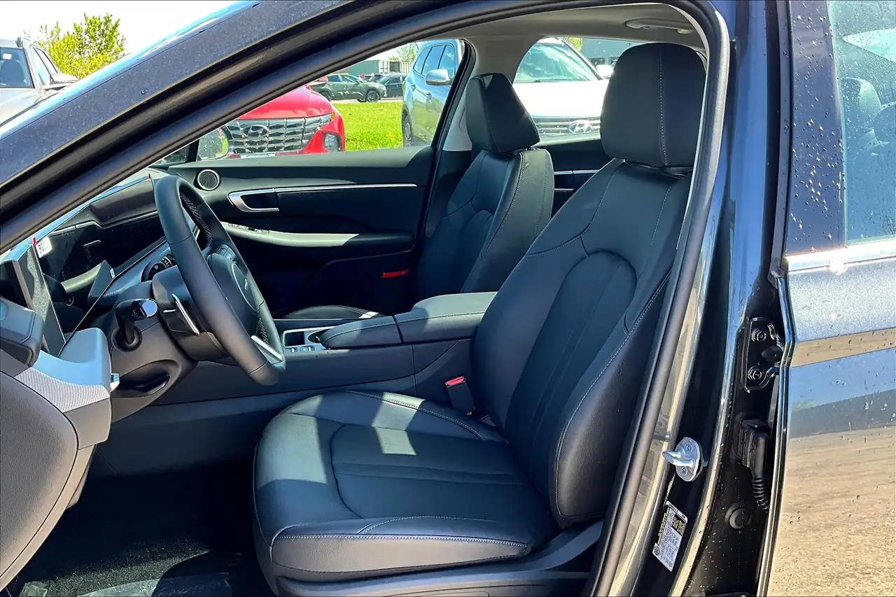Hyundai SONATA снимка Hyundai SONATA