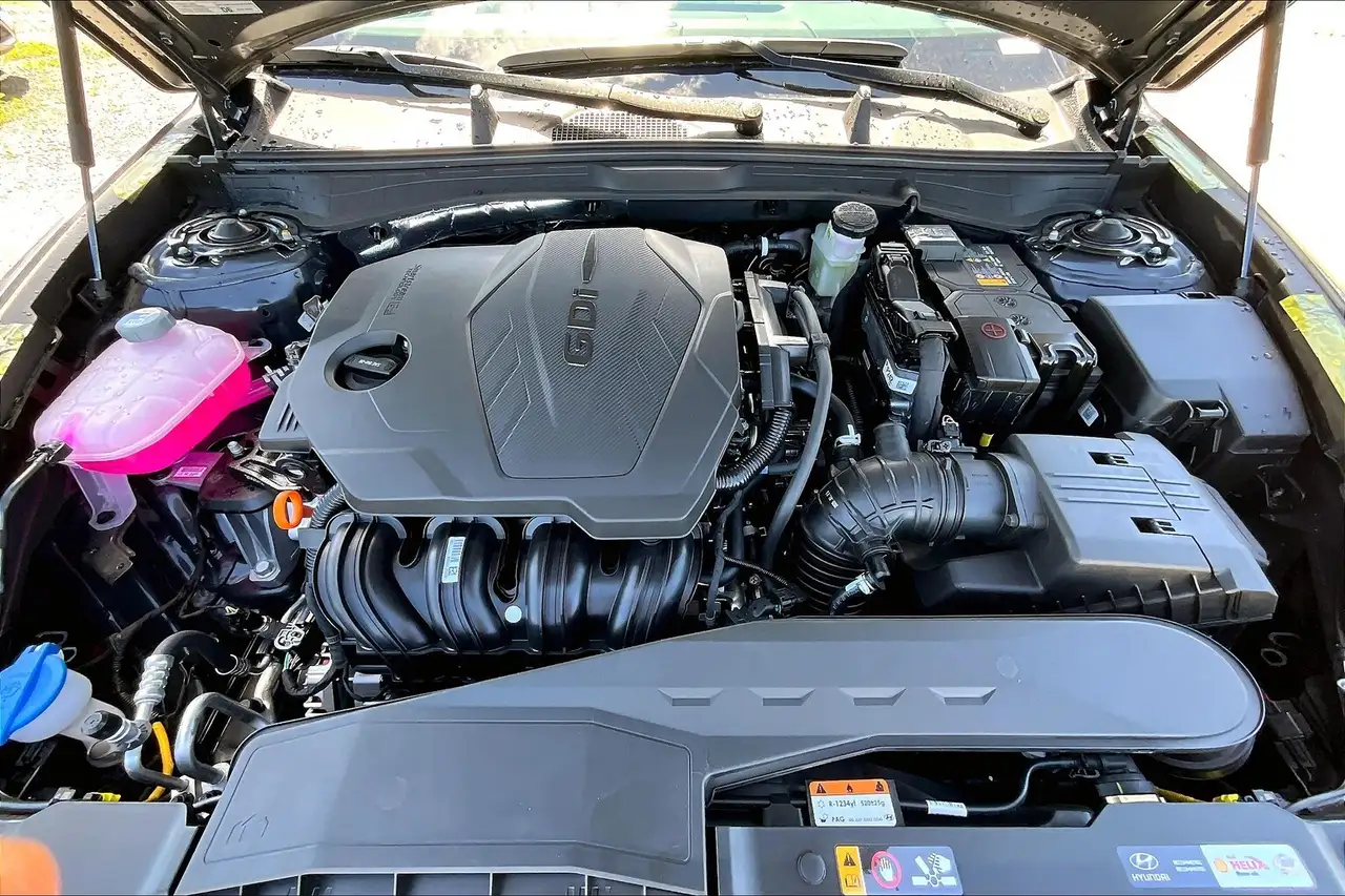 Hyundai SONATA снимка Hyundai SONATA