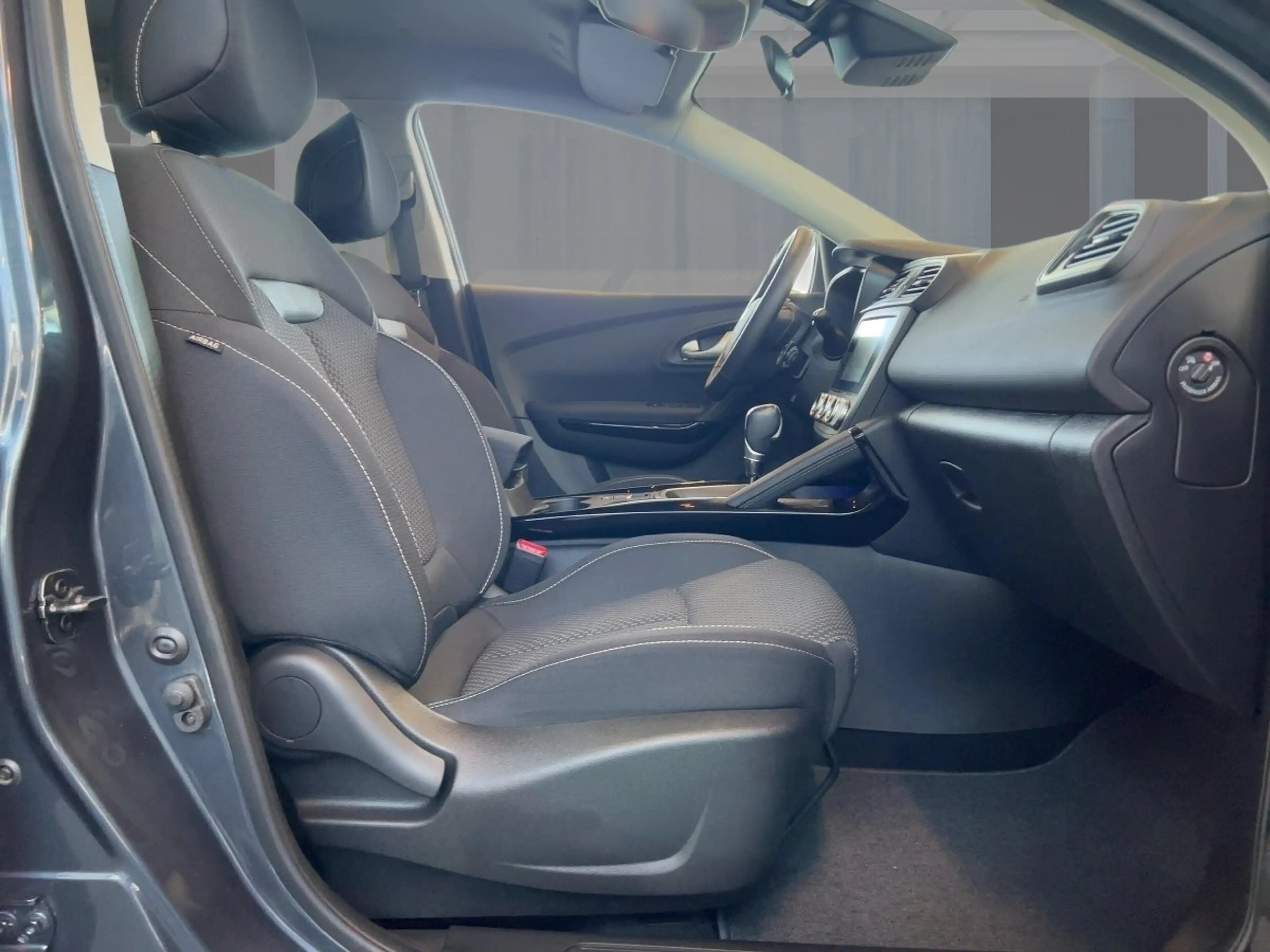 Renault Kadjar BUSINESS Edition TCe 140 EDC GPF — photo 8
