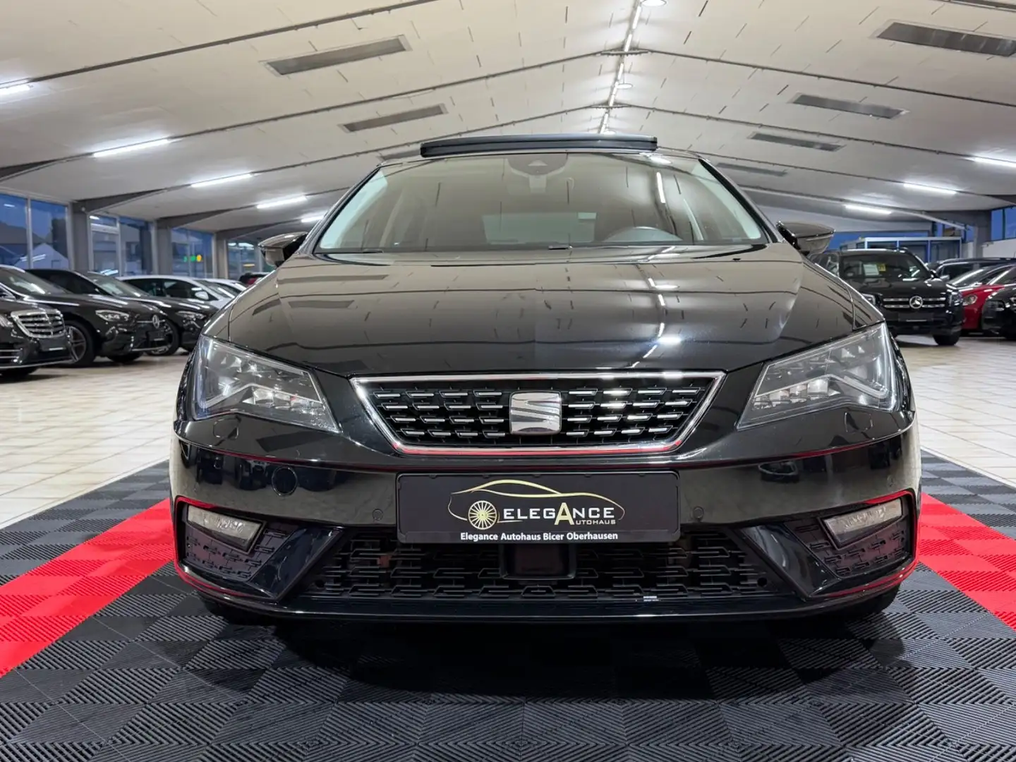 SEAT Leon Xcellence*PANO*LED*AUTOMATIK*BEATS AUDIO* Noir - 2