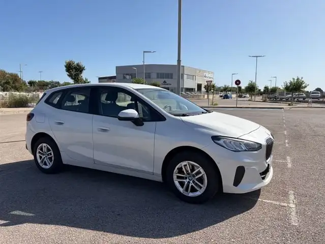 BMW 225 225e xDRIVE