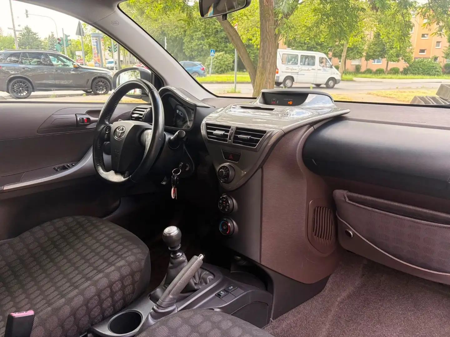 Toyota iQ iQ Basis Weiß - 2