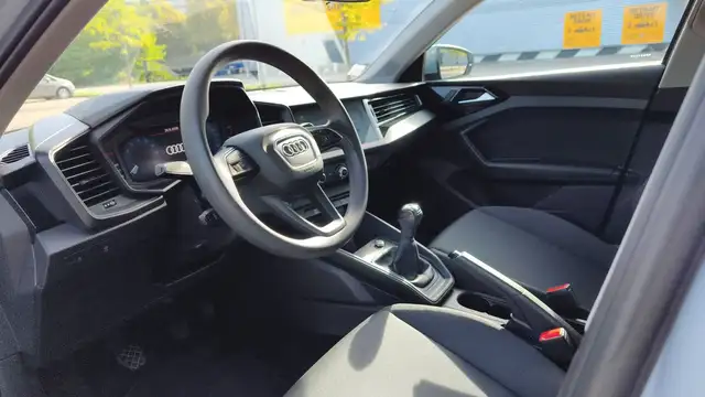 Audi A1 view 8