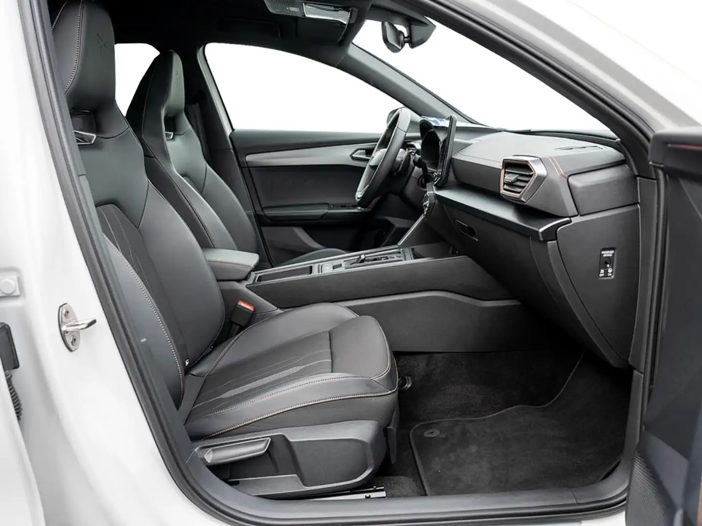 CUPRA Formentor 1.4 TSI VZ e-Hybrid AHK SHZ ACC KAM Weiß - 2