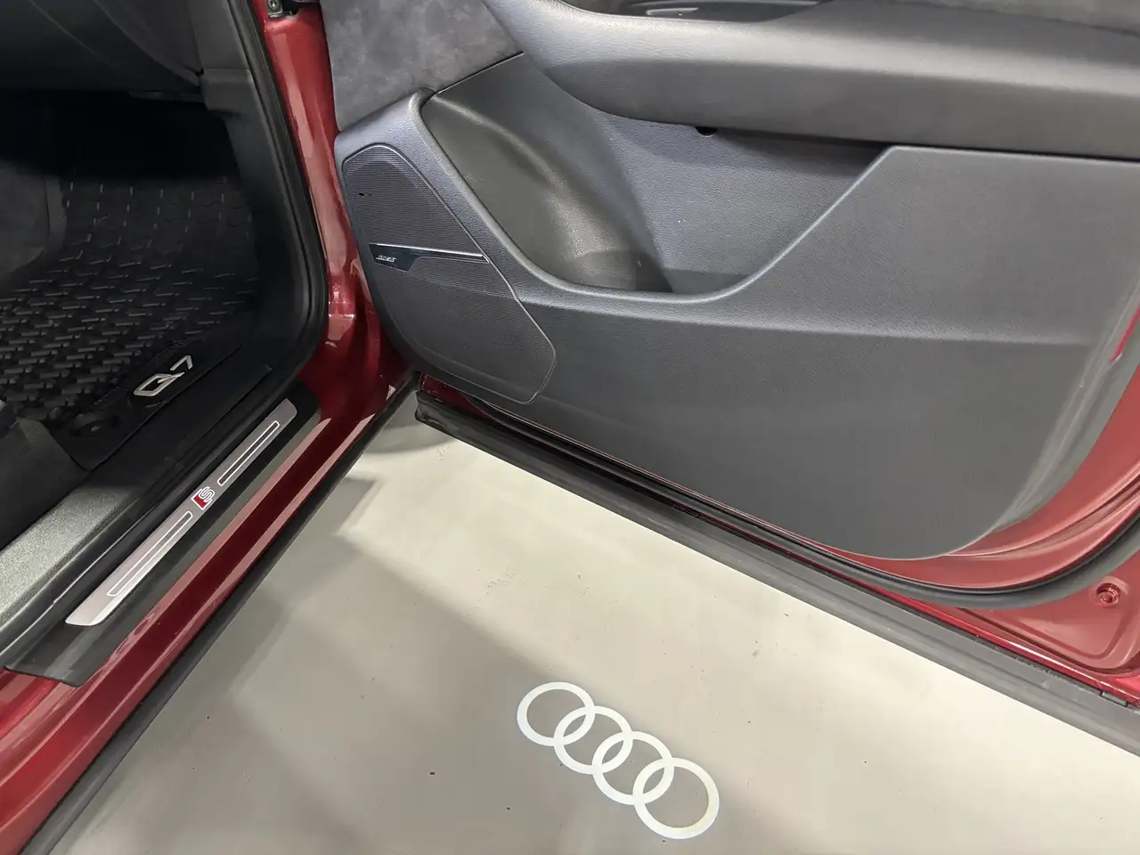 Audi Q7 photo Audi Q7