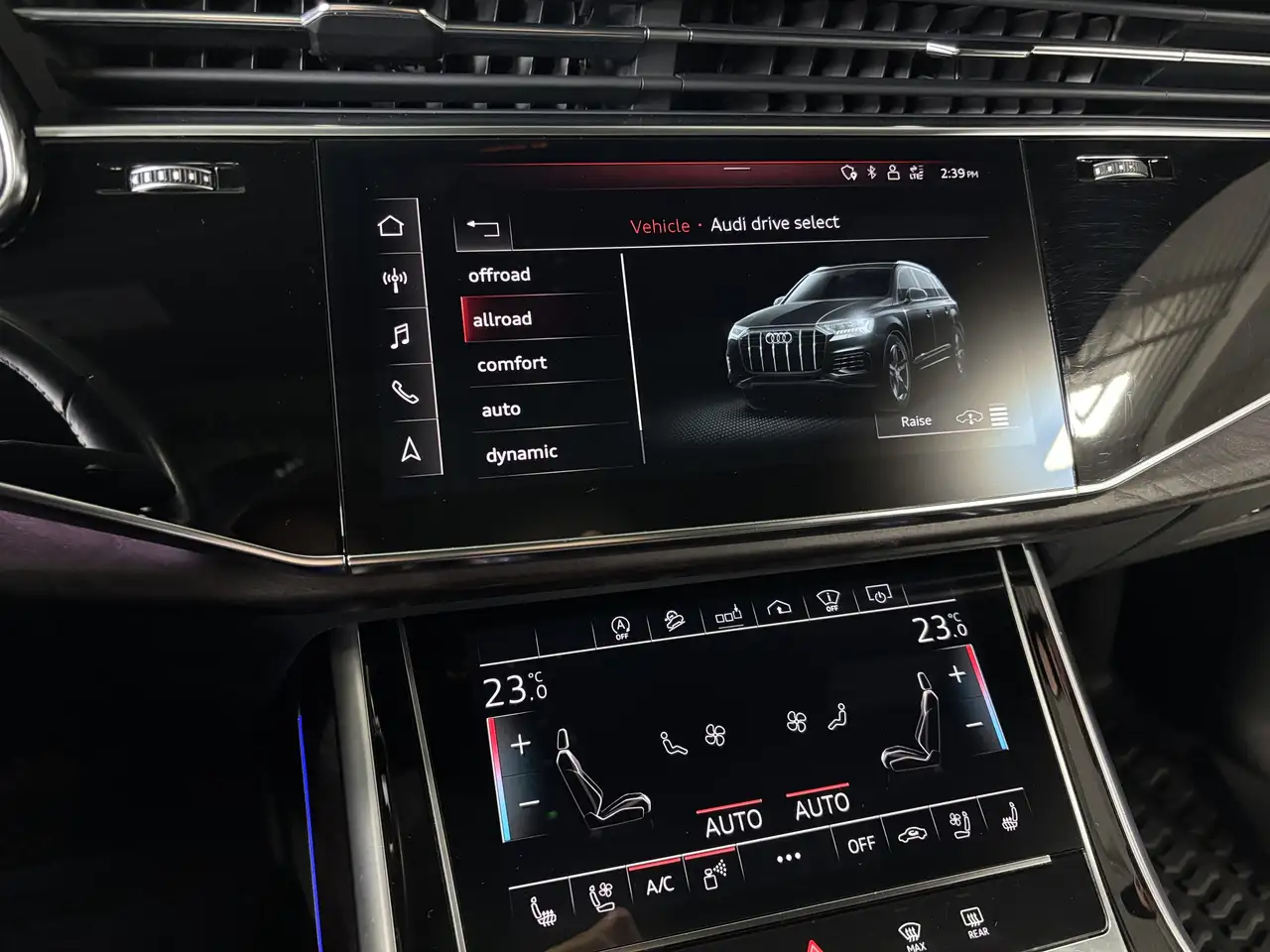 Audi Q7 photo Audi Q7