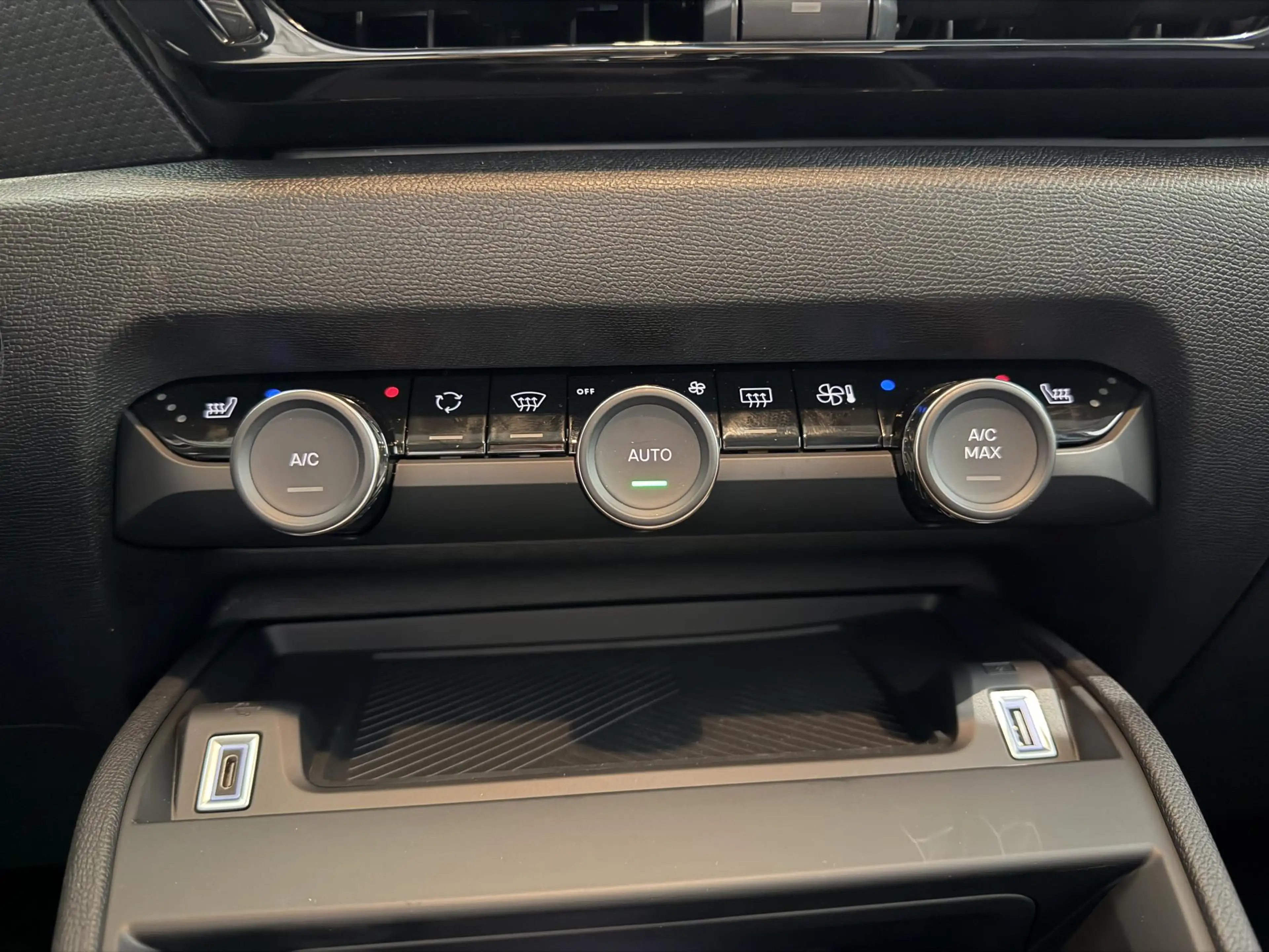 Citroen E-C4 Electric Collection 156pk Extended range 54 kWh — photo 11