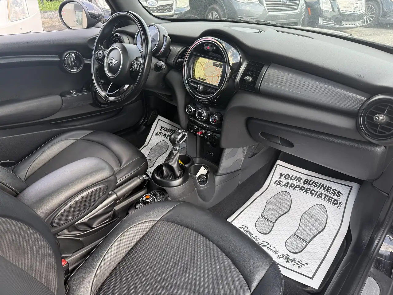 MINI 3 Door снимка MINI 3 Door