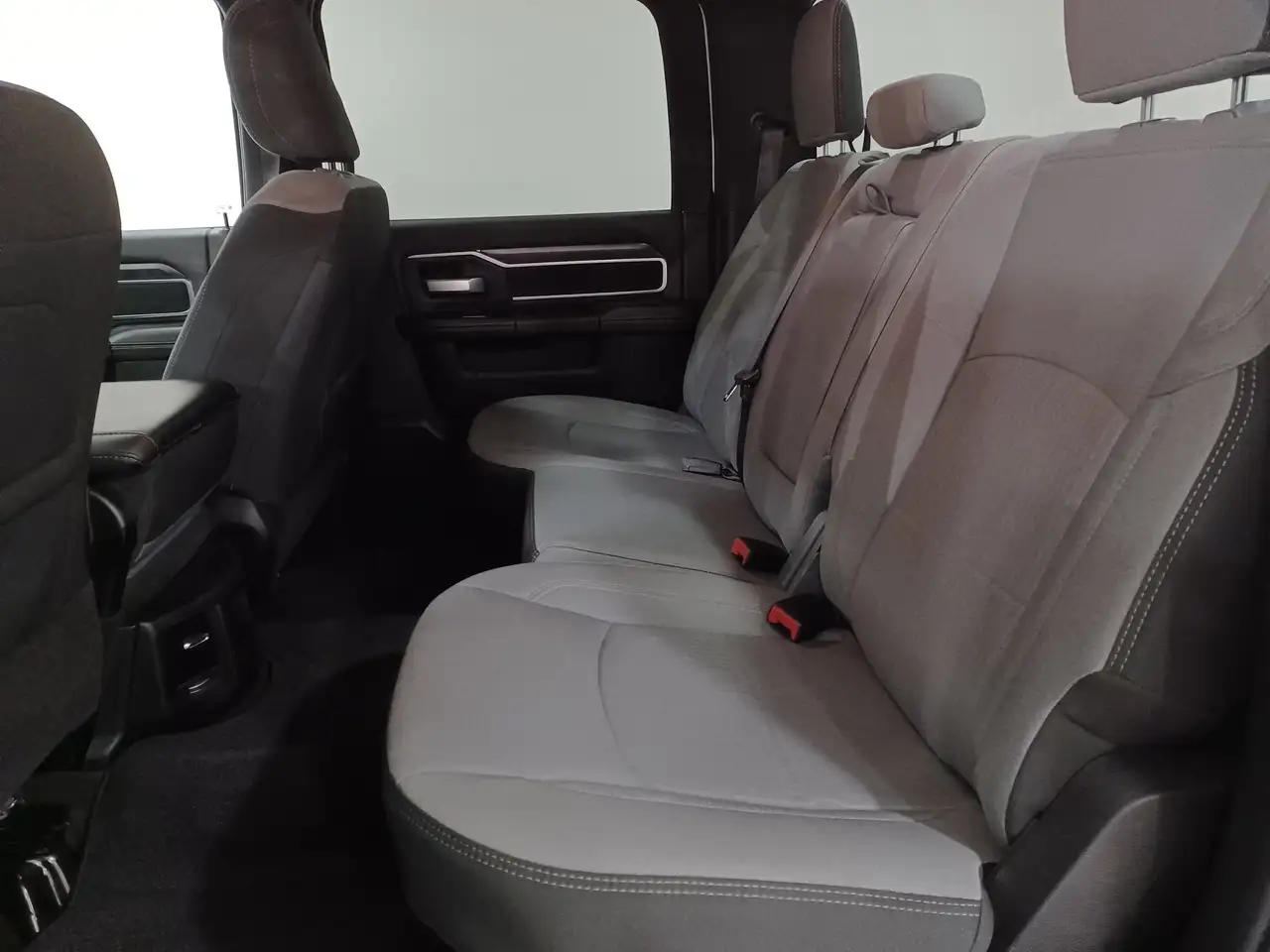 RAM 3500 снимка RAM 3500