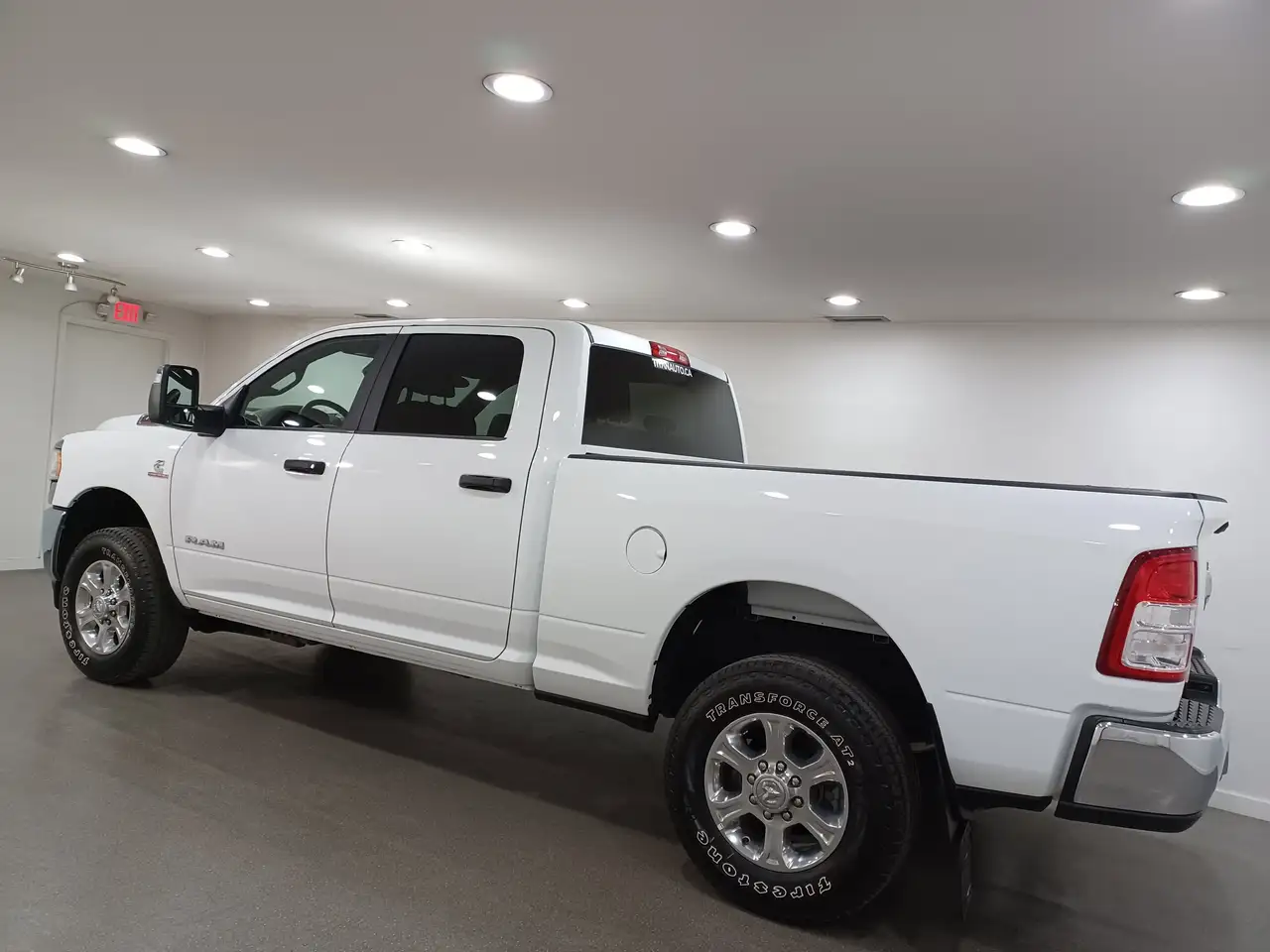 RAM 3500 снимка RAM 3500