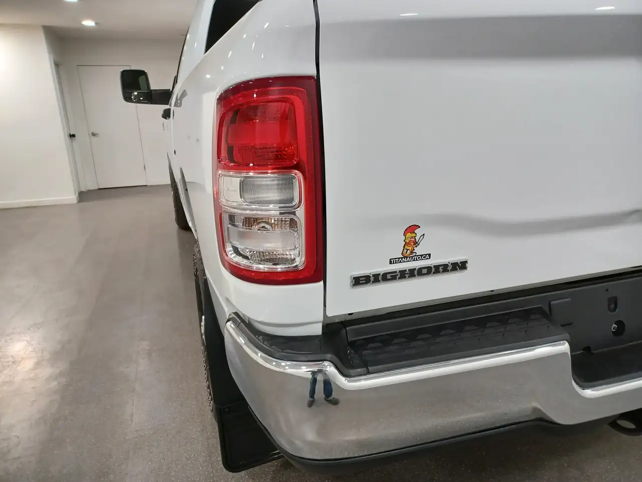 RAM 3500 снимка RAM 3500