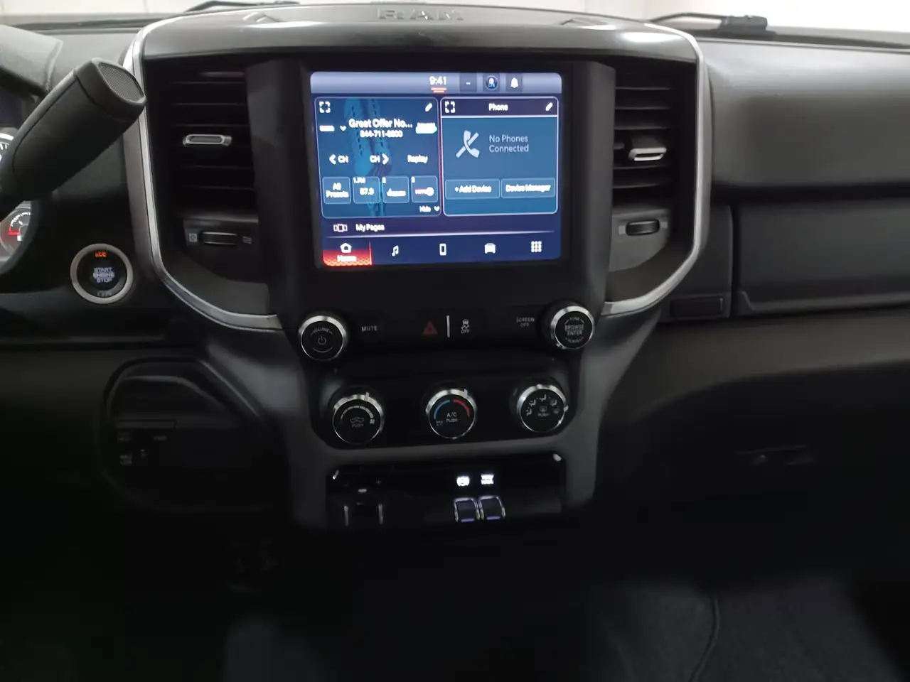 RAM 3500 снимка RAM 3500