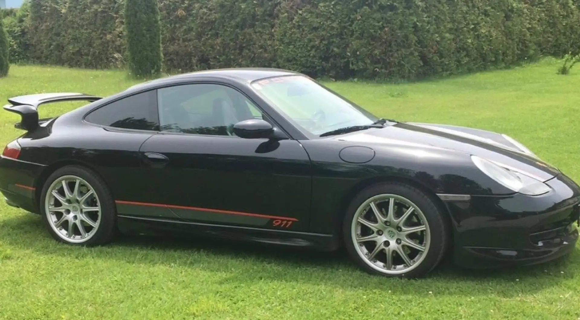 Porsche 911 Carrera Schwarz - 2