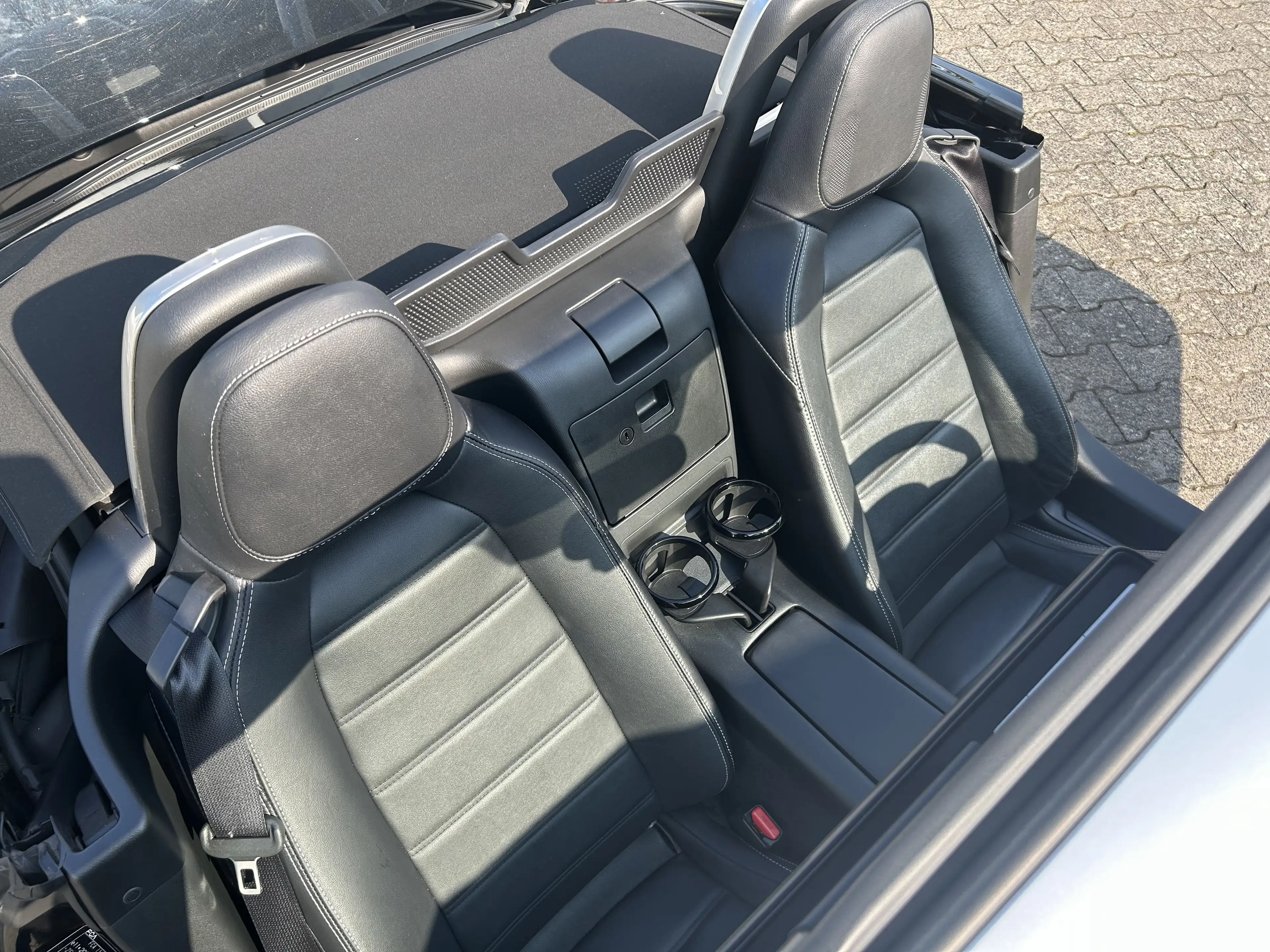 Fiat 124 Spider Lusso*Automatik*Kamera*Navigation*8fach Bereift — photo 9