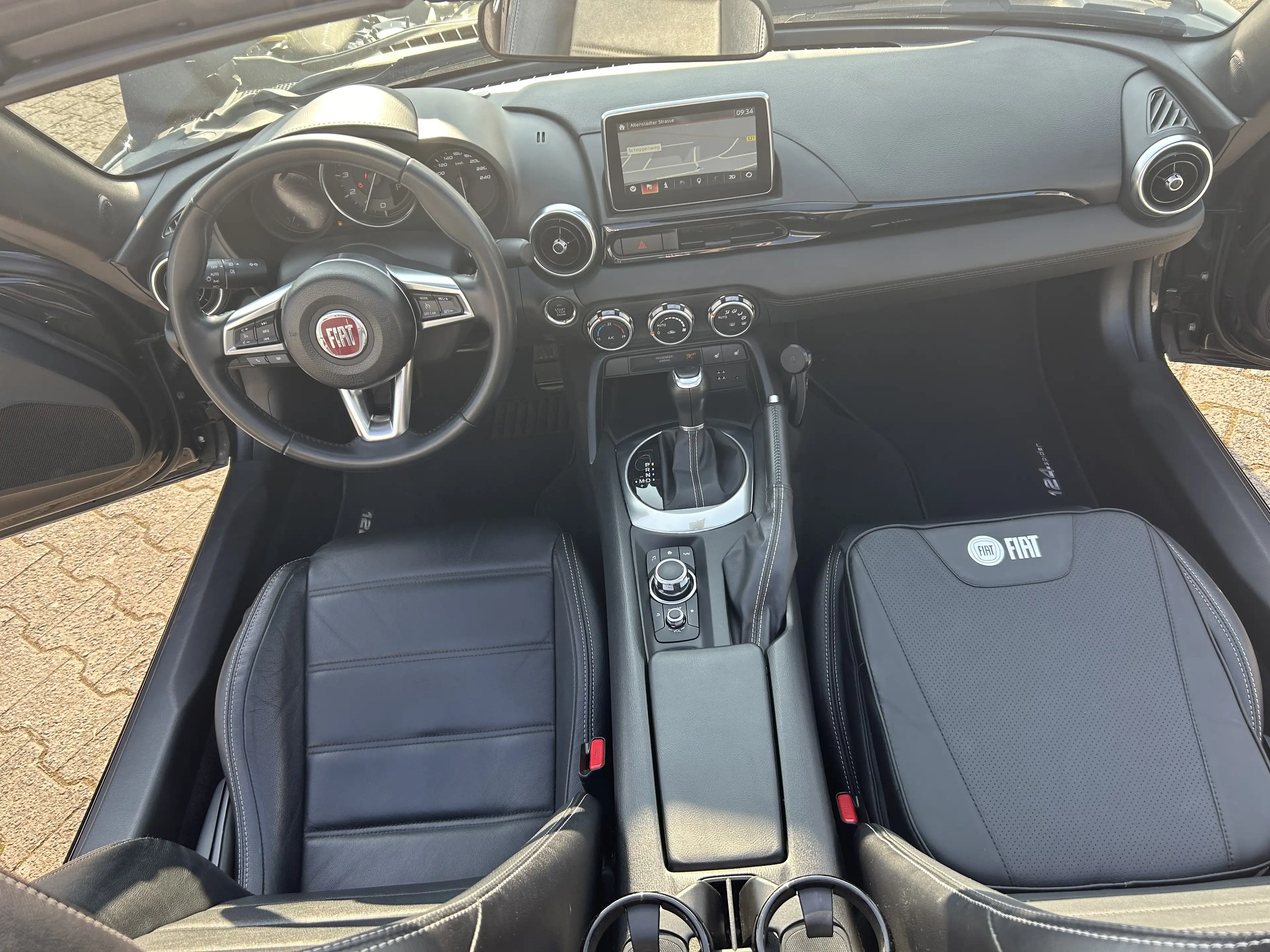 Fiat 124 Spider Lusso*Automatik*Kamera*Navigation*8fach Bereift — photo 8