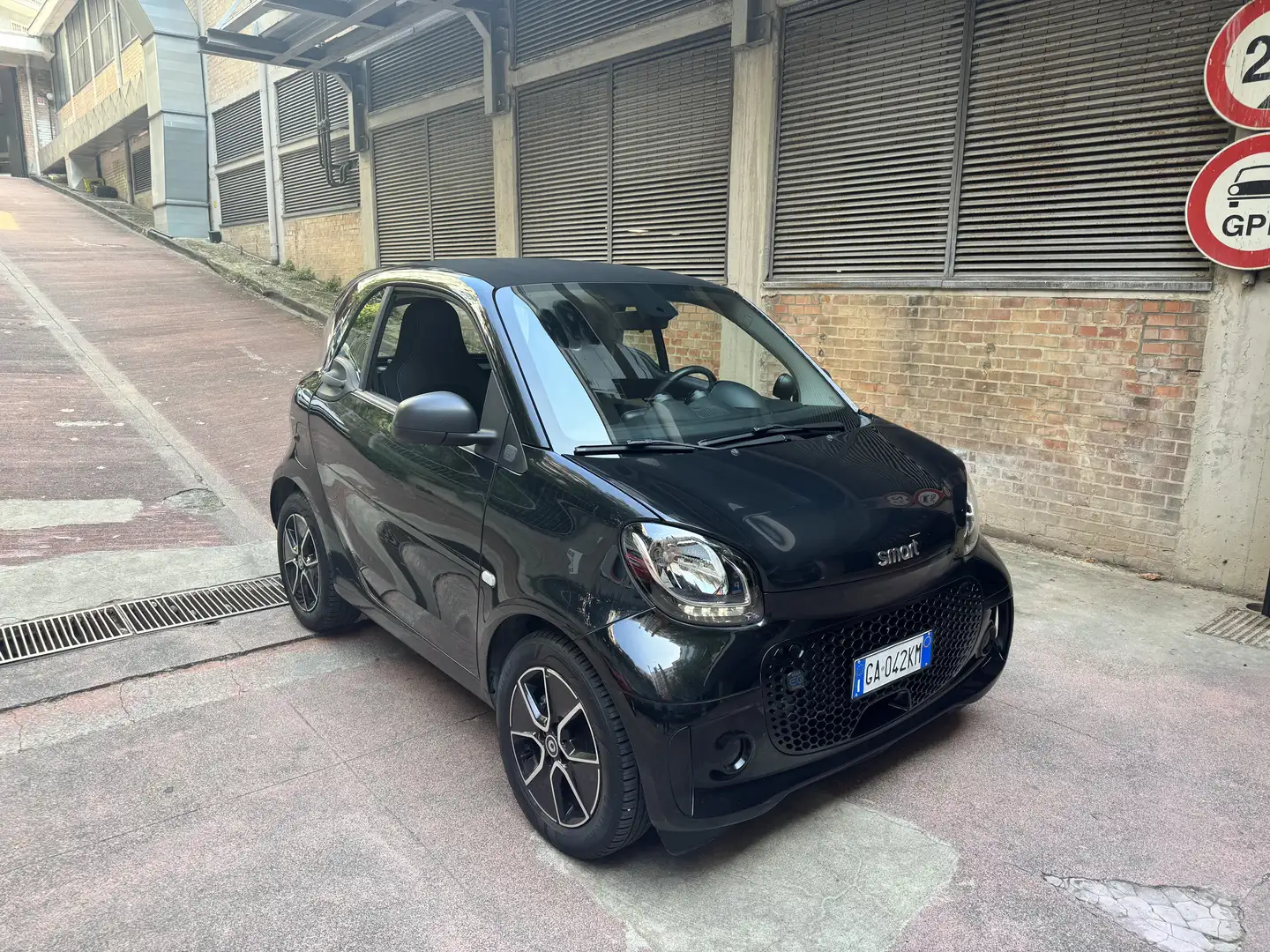 smart forTwo electric drive - 1