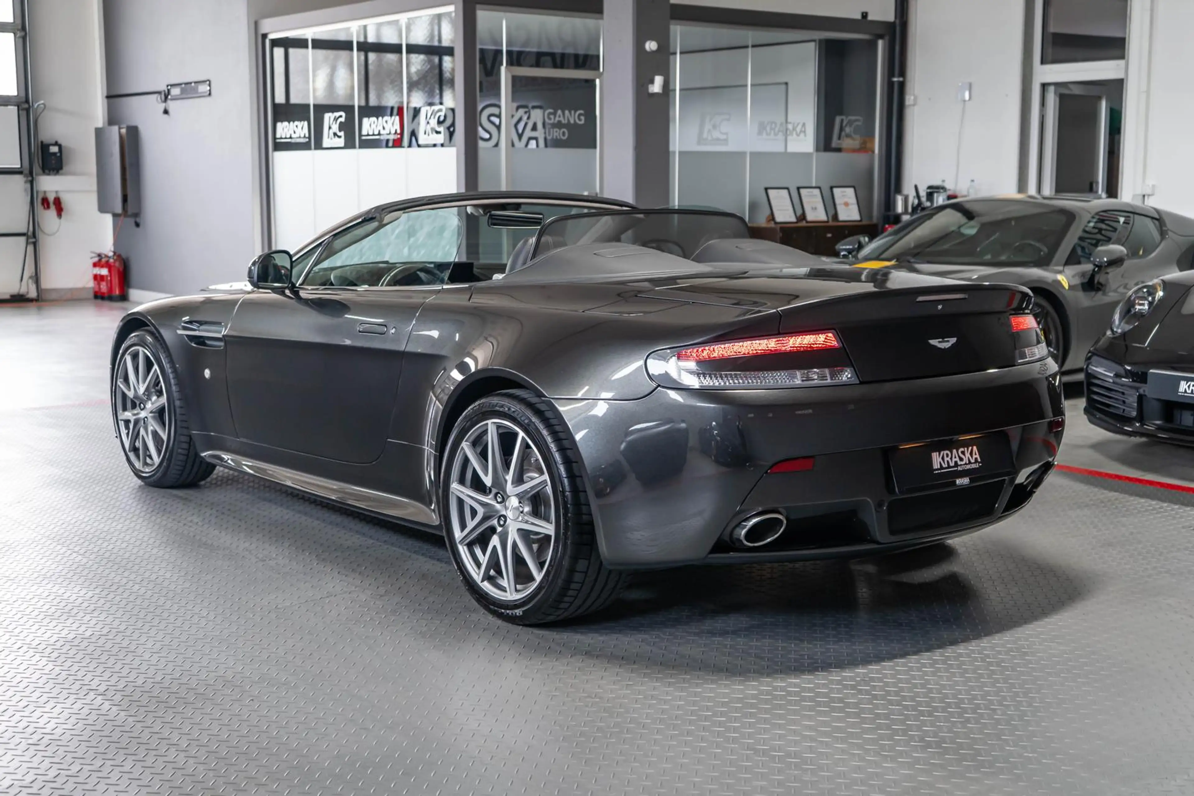 Aston Martin V8 S Roadster SP10 SHZ DAB RFK *LIMITED* — photo 13
