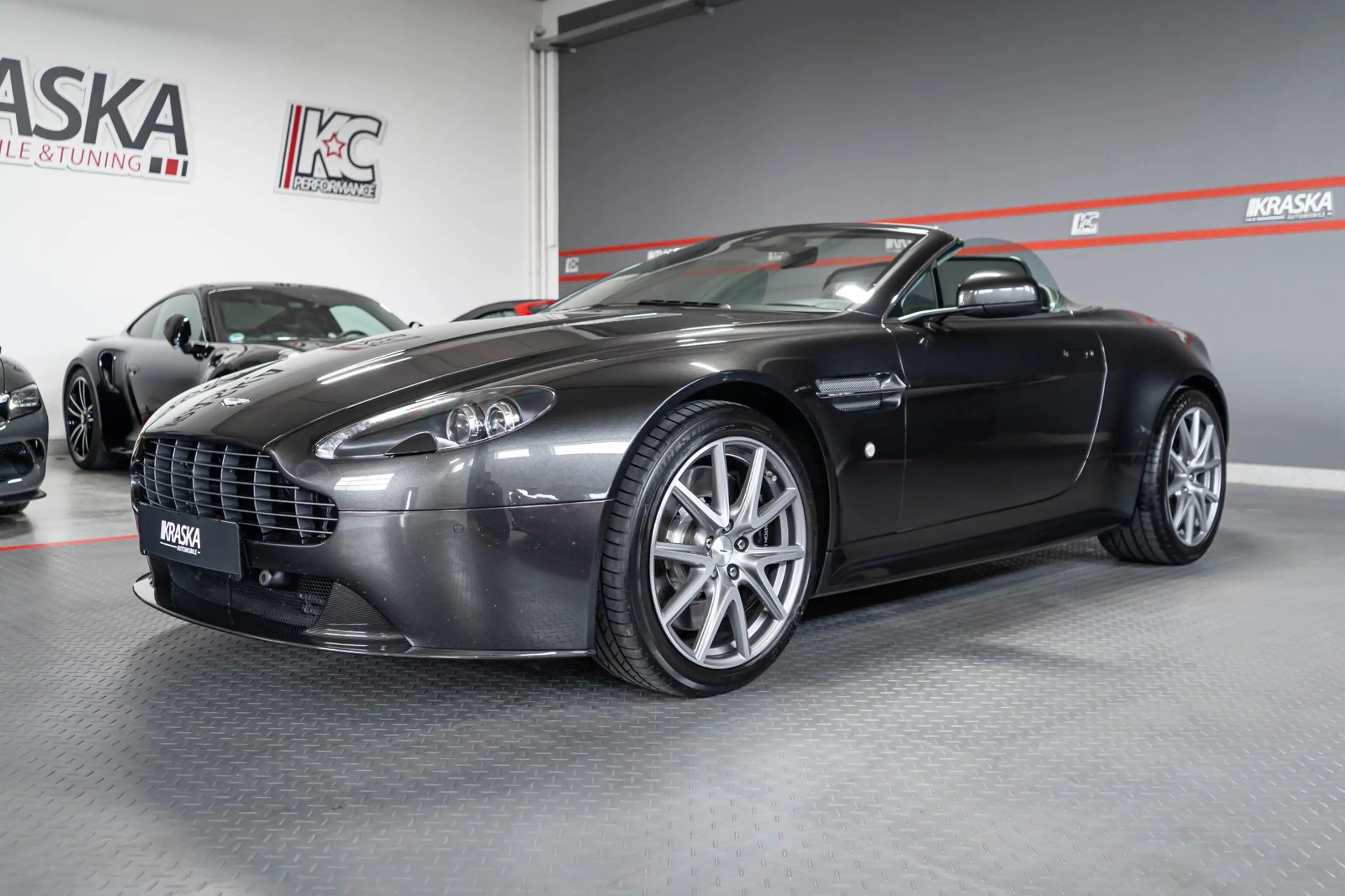 Aston Martin V8 S Roadster SP10 SHZ DAB RFK *LIMITED* — photo 5