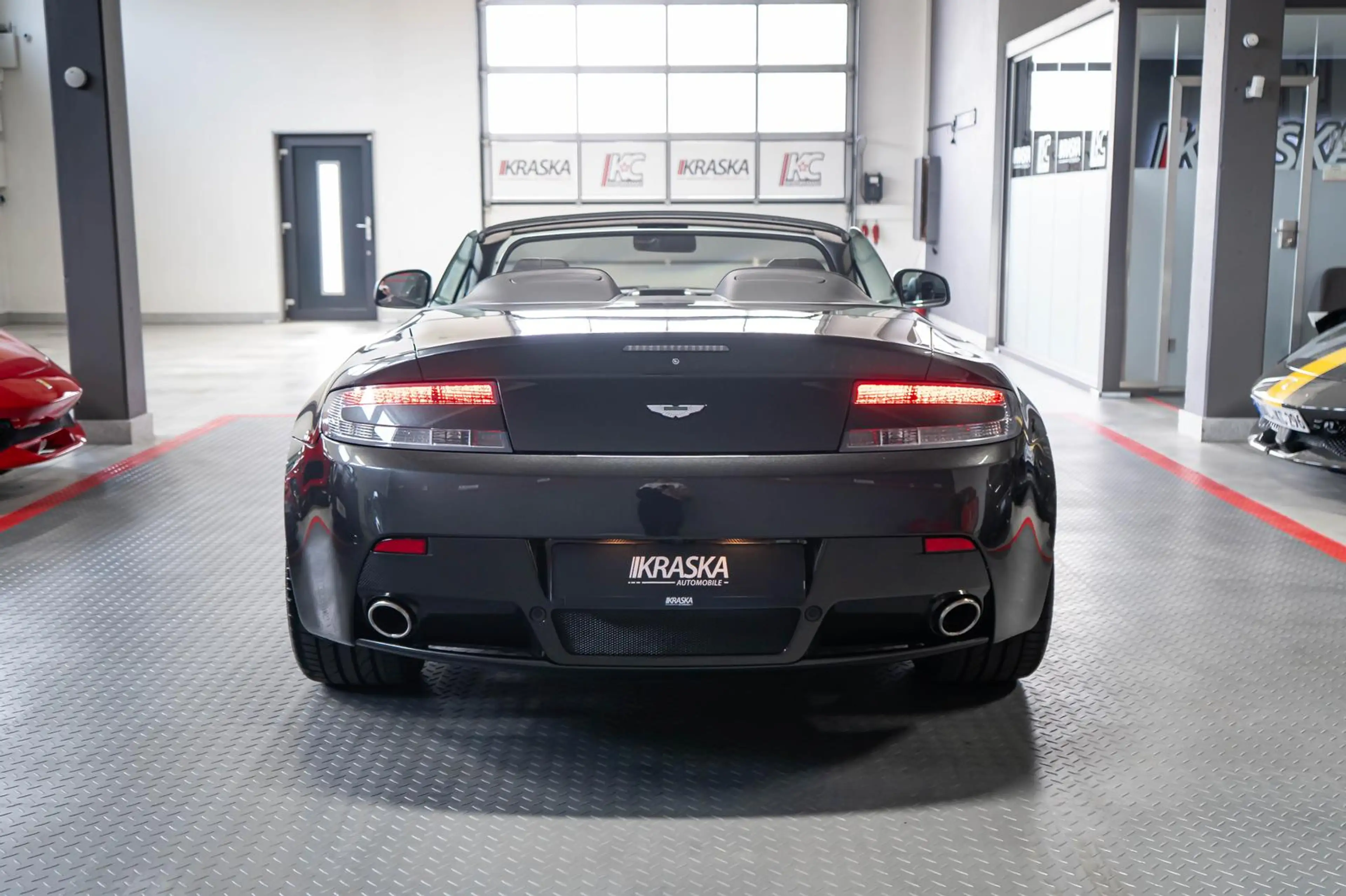 Aston Martin V8 S Roadster SP10 SHZ DAB RFK *LIMITED* — photo 10