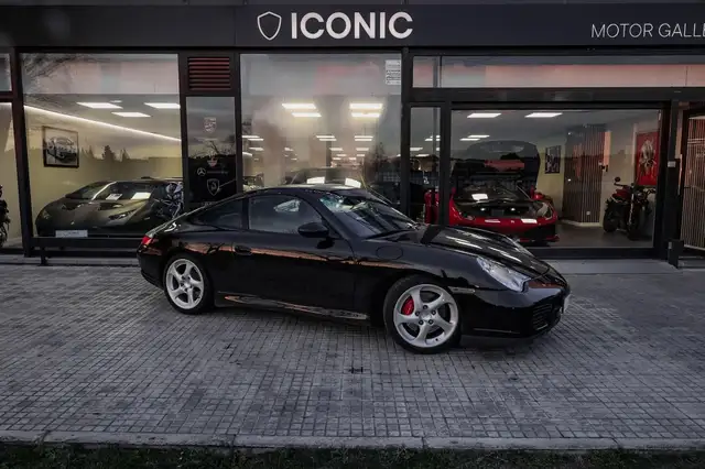 Porsche 911 main image