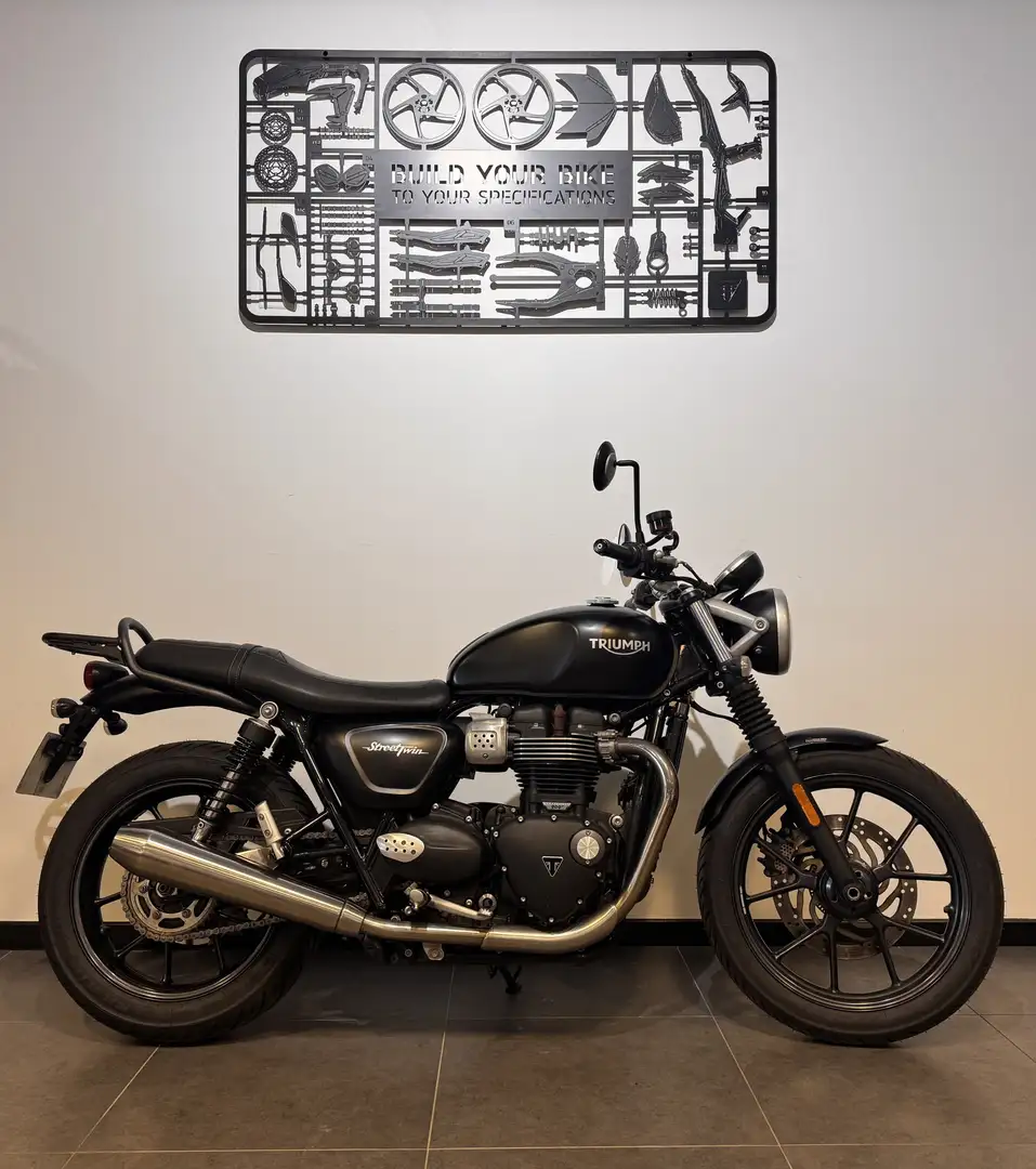 Triumph Street Twin Zwart - 1