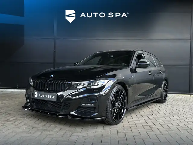 BMW 330 3 serie 330e | M-Sport | PANODAK | Trekhaak | LED