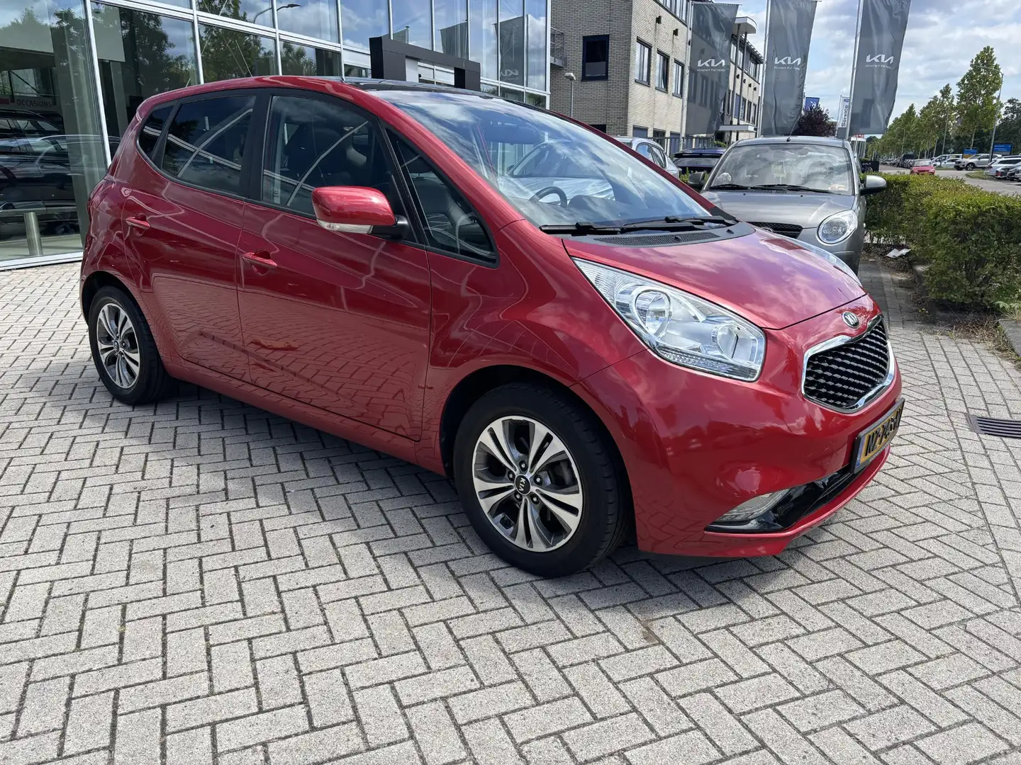 Kia Venga 1.6 CVVT Summer Edition AUTOMAAT Rosso - 2