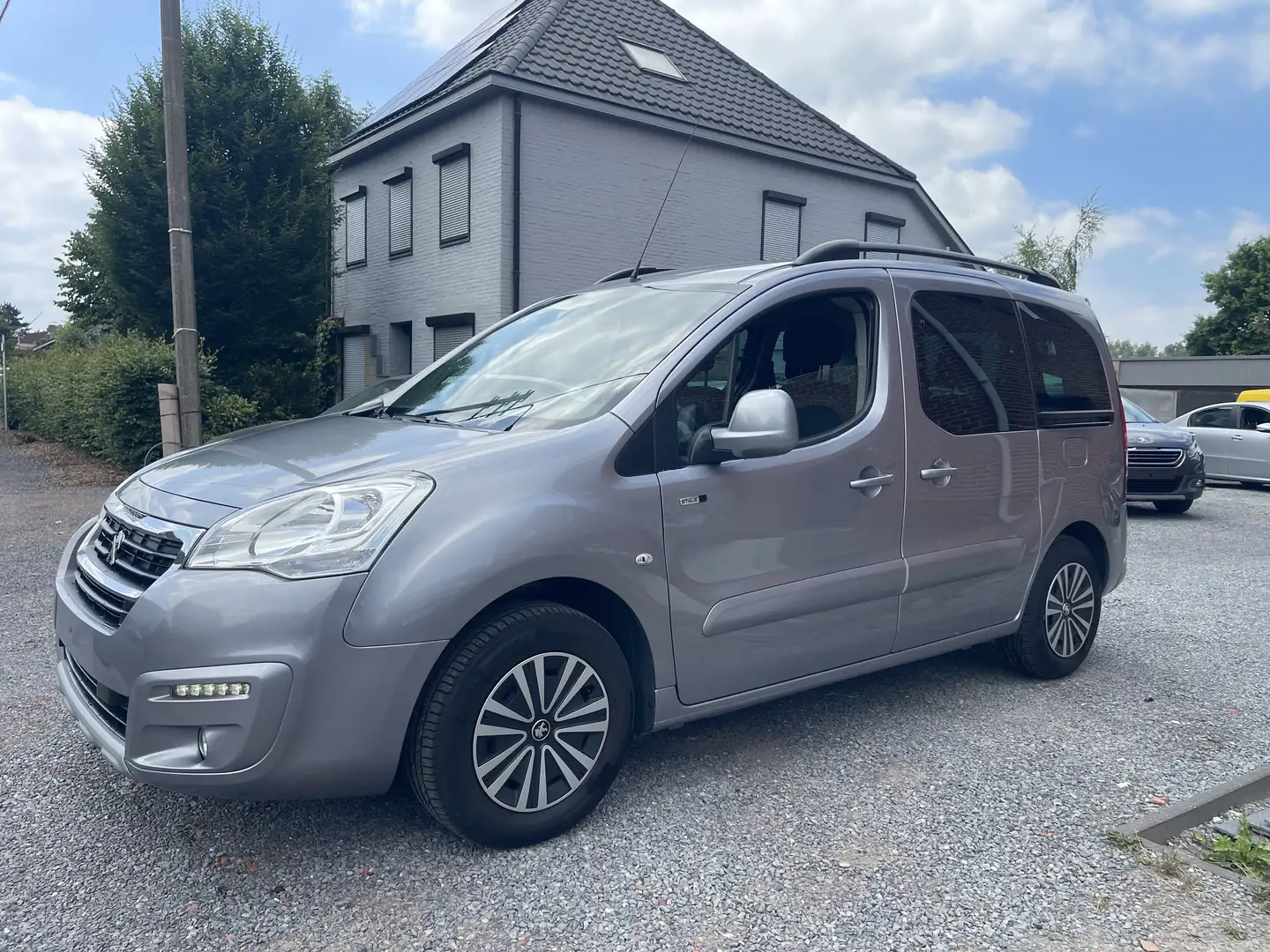 Peugeot Partner Tepee Benzine,Airco,Sensoren,Cruise control,... - 2
