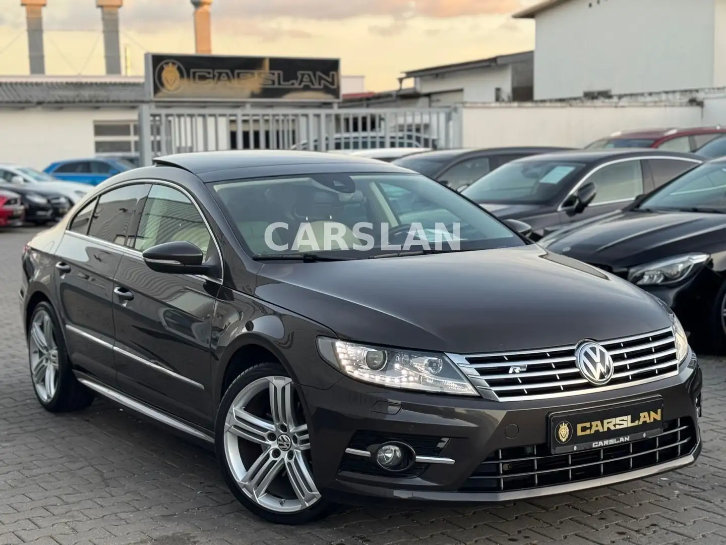 Volkswagen Passat CC 2.0 TDI R LINE NAVI+LED+RKAM+SPUR+PANO Noir - 1