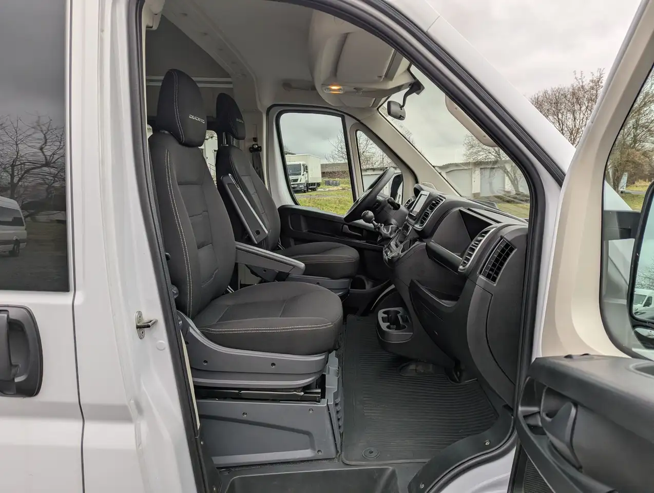 Fiat Ducato 140 L4 H2 Kamera 8-Sitze Business +-Paket 15