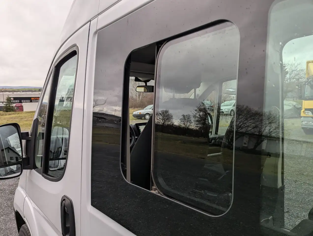 Fiat Ducato 140 L4 H2 Kamera 8-Sitze Business +-Paket 10