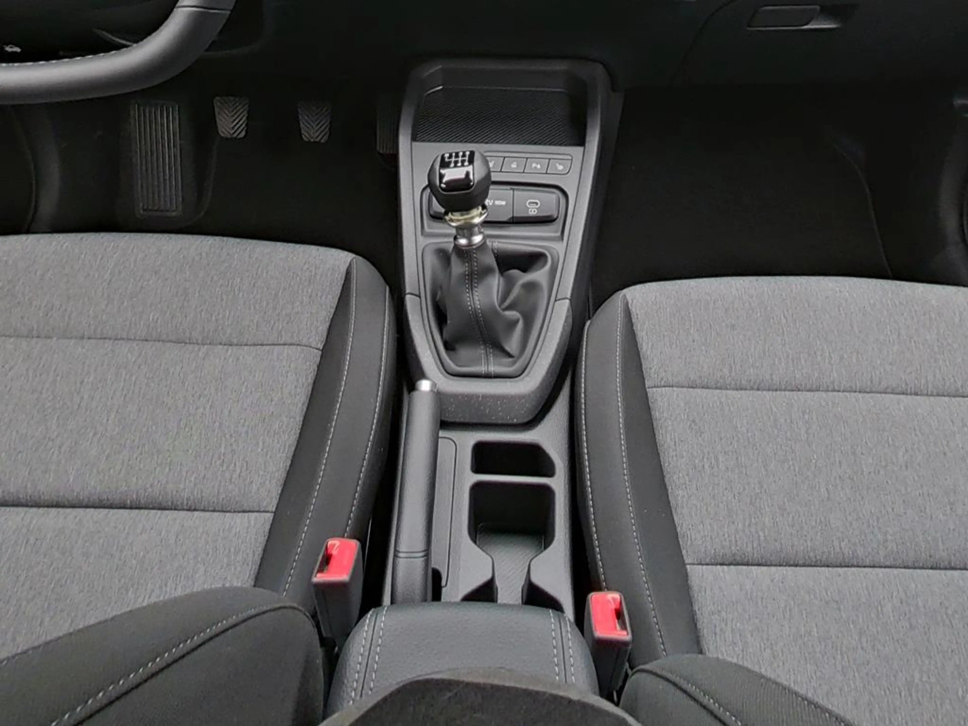 Kia Stonic 1.0T 100 VISION — photo 14