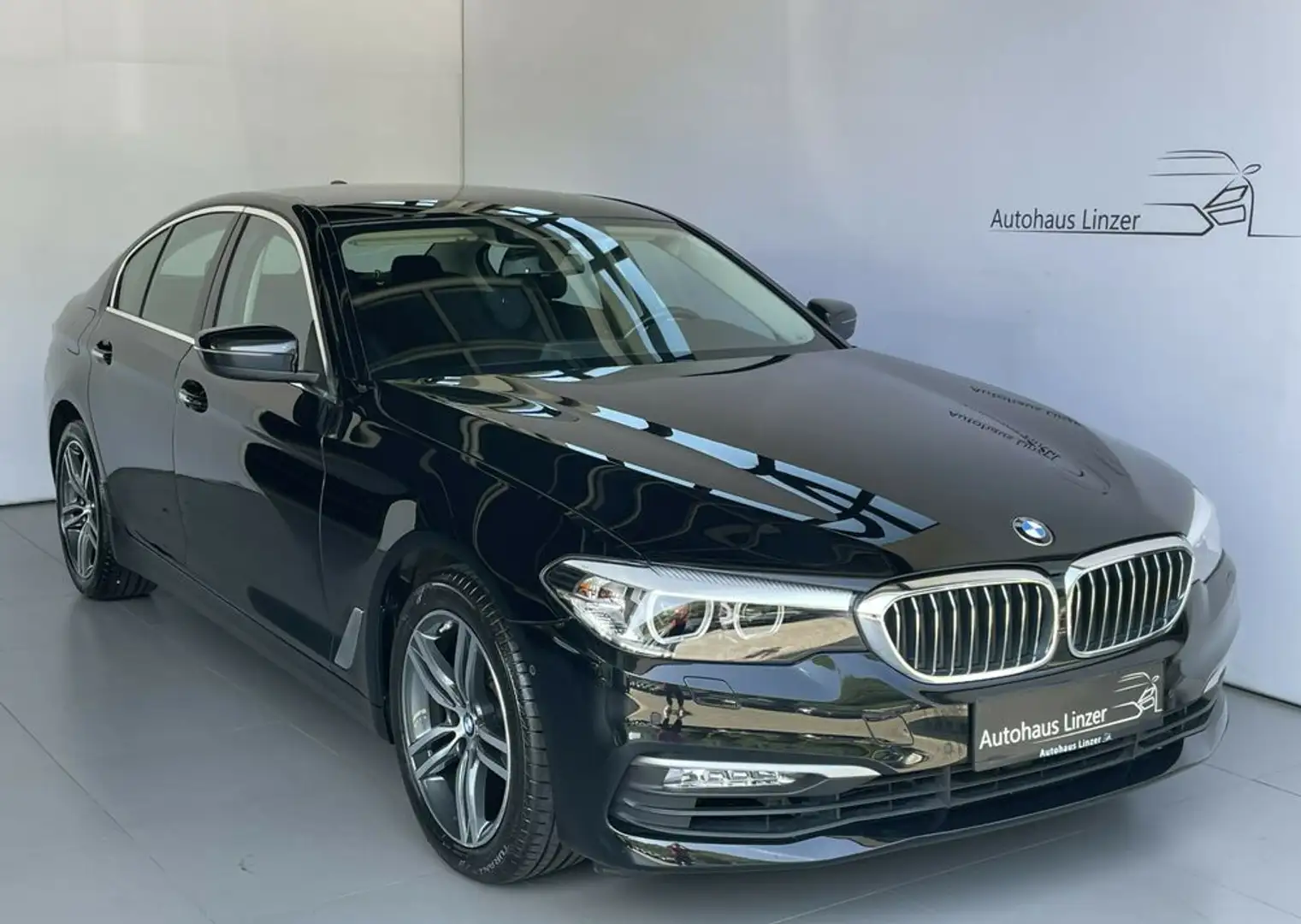 BMW 520 d Limo. *LED*AppleCarP*AmbienteB*PDC*NotAsisst* Schwarz - 1