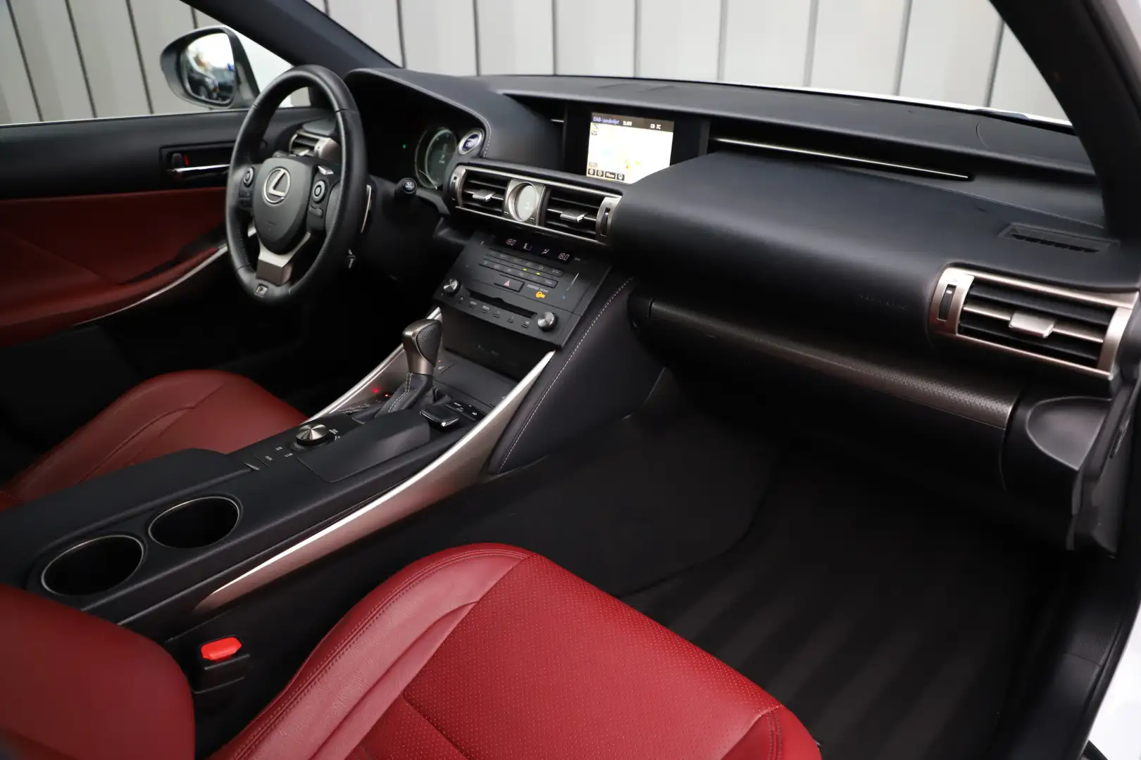 Lexus IS 300 300h F Sport Line | 223PK | Led | Stoelverwarming Blanc - 2