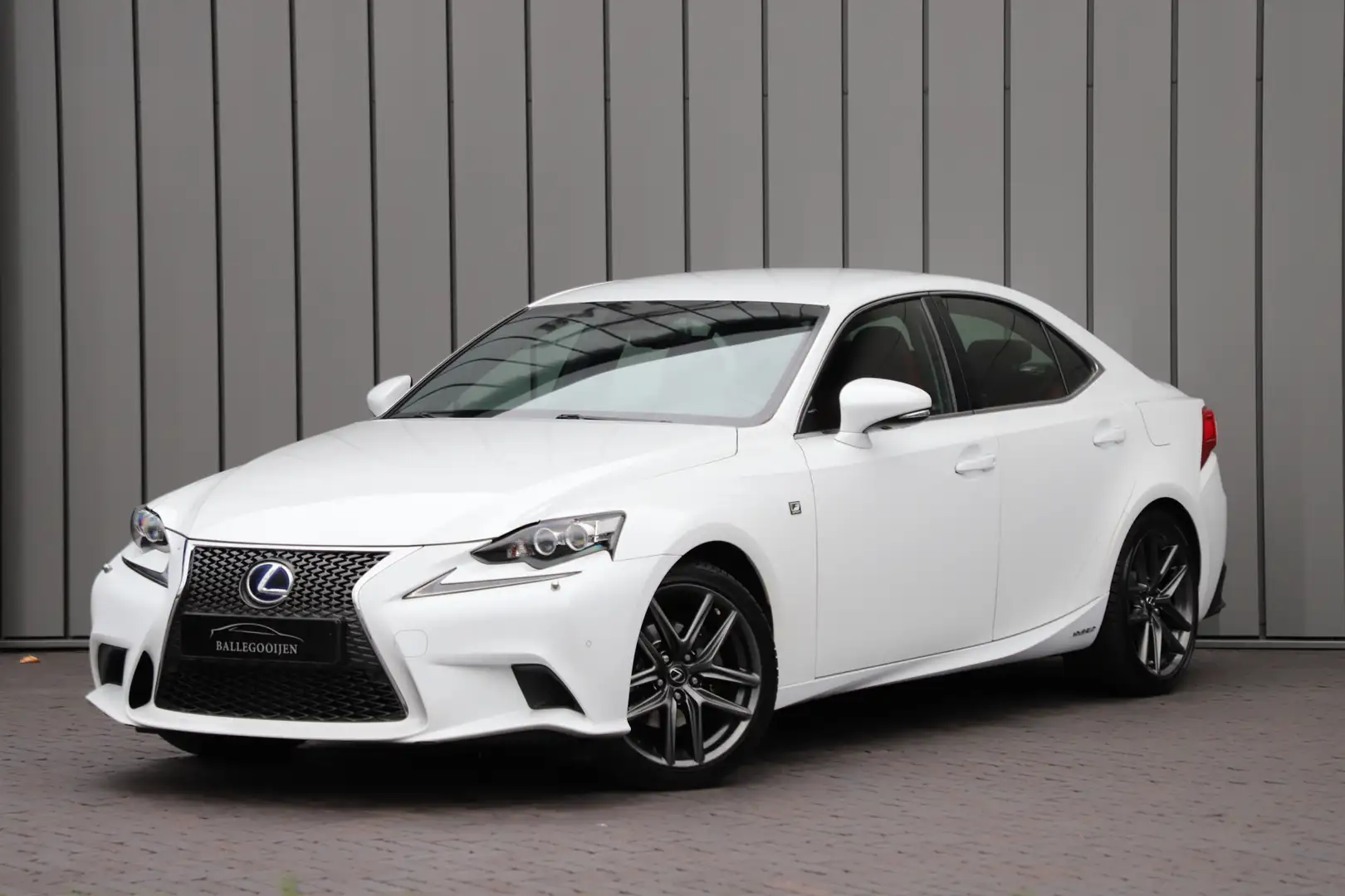 Lexus IS 300 300h F Sport Line | 223PK | Led | Stoelverwarming Blanc - 1