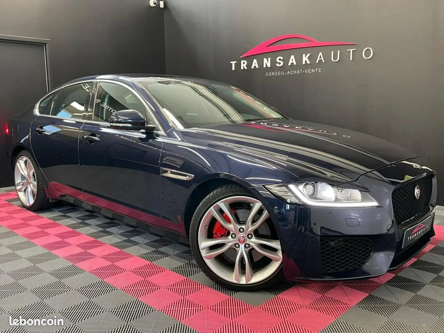 Jaguar XF V6 3.0 D 300 ch BVA Prestige ENTRETIEN COMPLET Bleu - 1