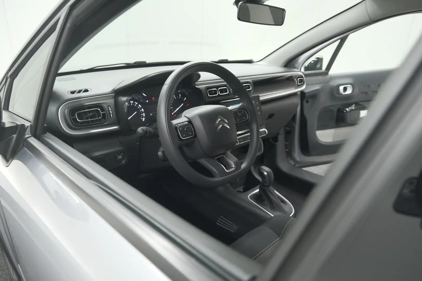 Citroen C3 PureTech 110 EAT6 Max | Apple Carplay | Parkeersen Grijs - 2