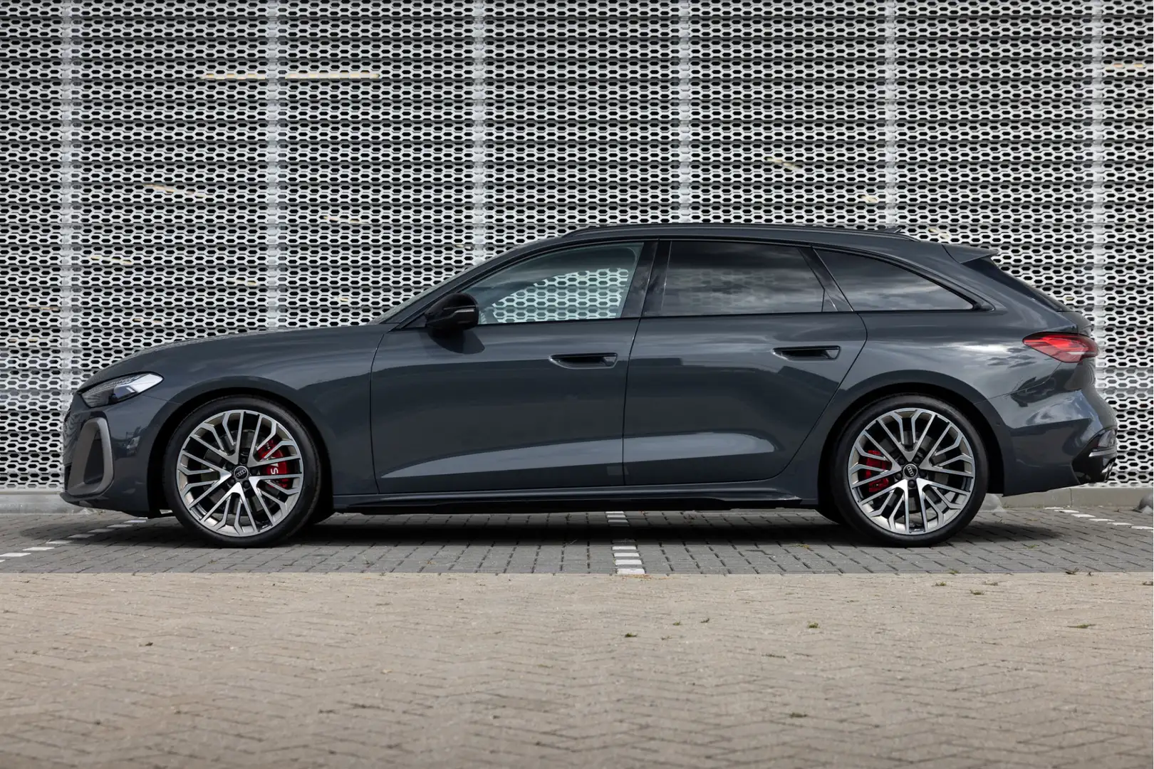 Audi S5 Avant 3.0 TFSI V6 367pk s-tronic quattro Edition O Grau - 2