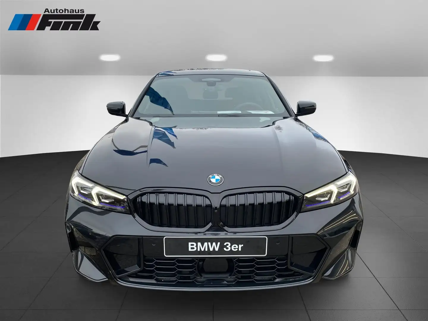 BMW 330 d xDrive Limousine M Sportpaket HK HiFi DAB Zwart - 2