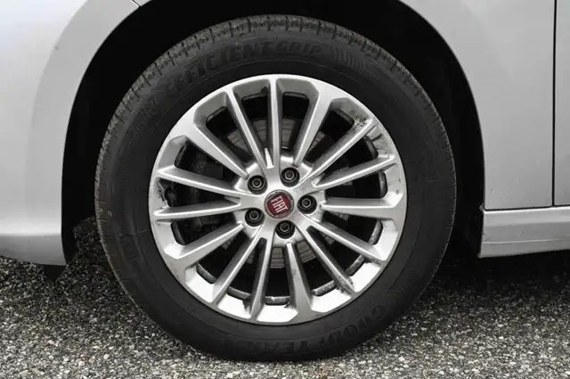 Fiat Tipo view 10