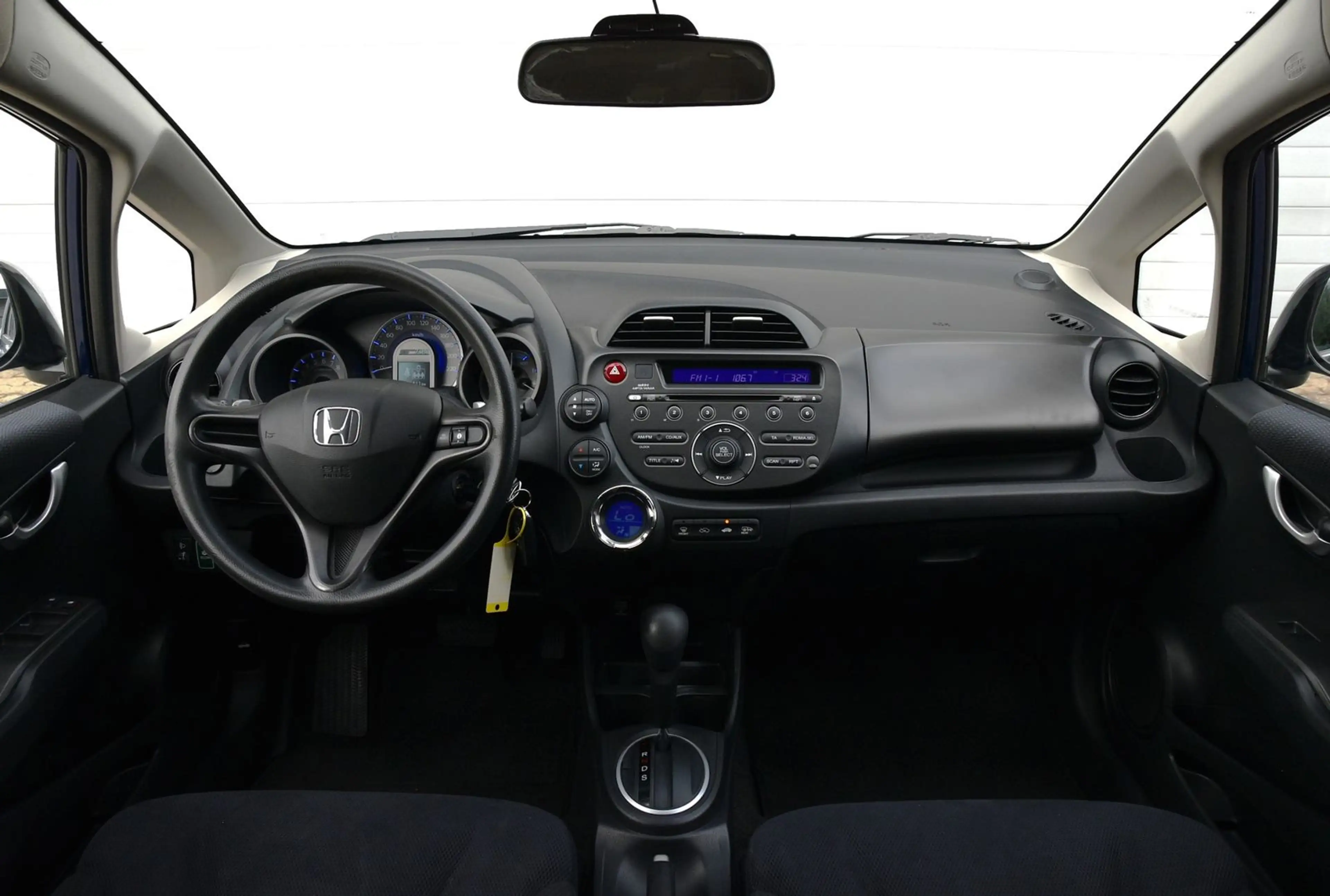 Honda Jazz Hybrid Comfort Automatik/Klima/PDC — photo 11