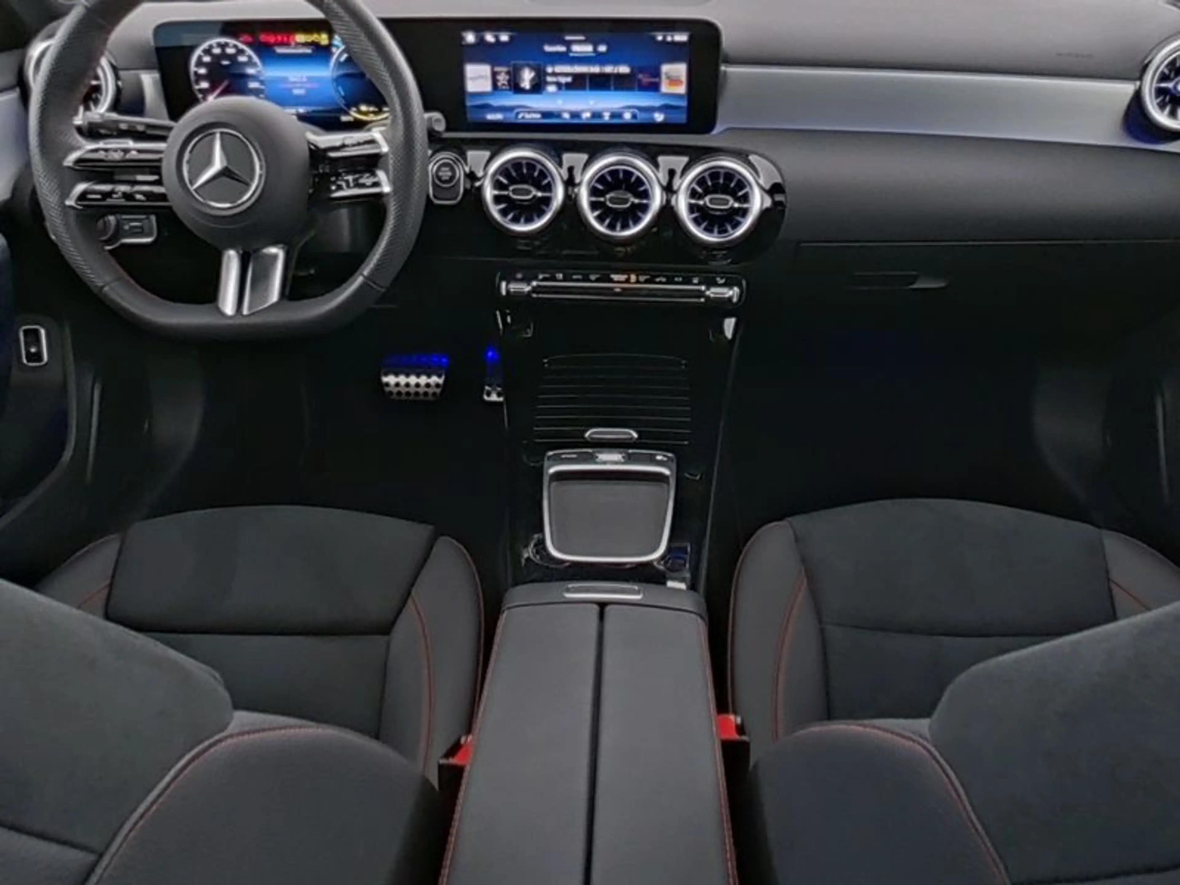 Mercedes-Benz A 250 e  AMG MULTI 360 DISTR KAMERA PANO SPUR — photo 6