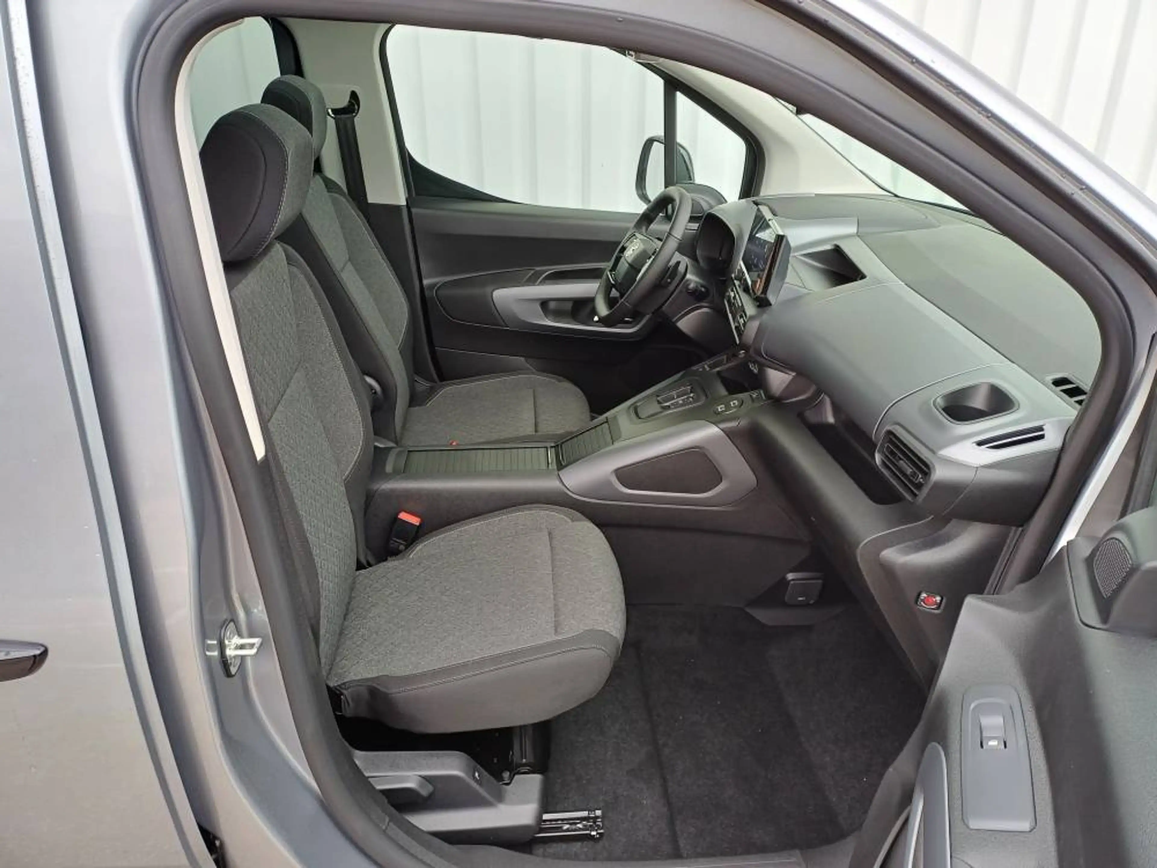 Opel Combo COMBO GS-Line (L) 1,5 130PS 8G Automatik — photo 13