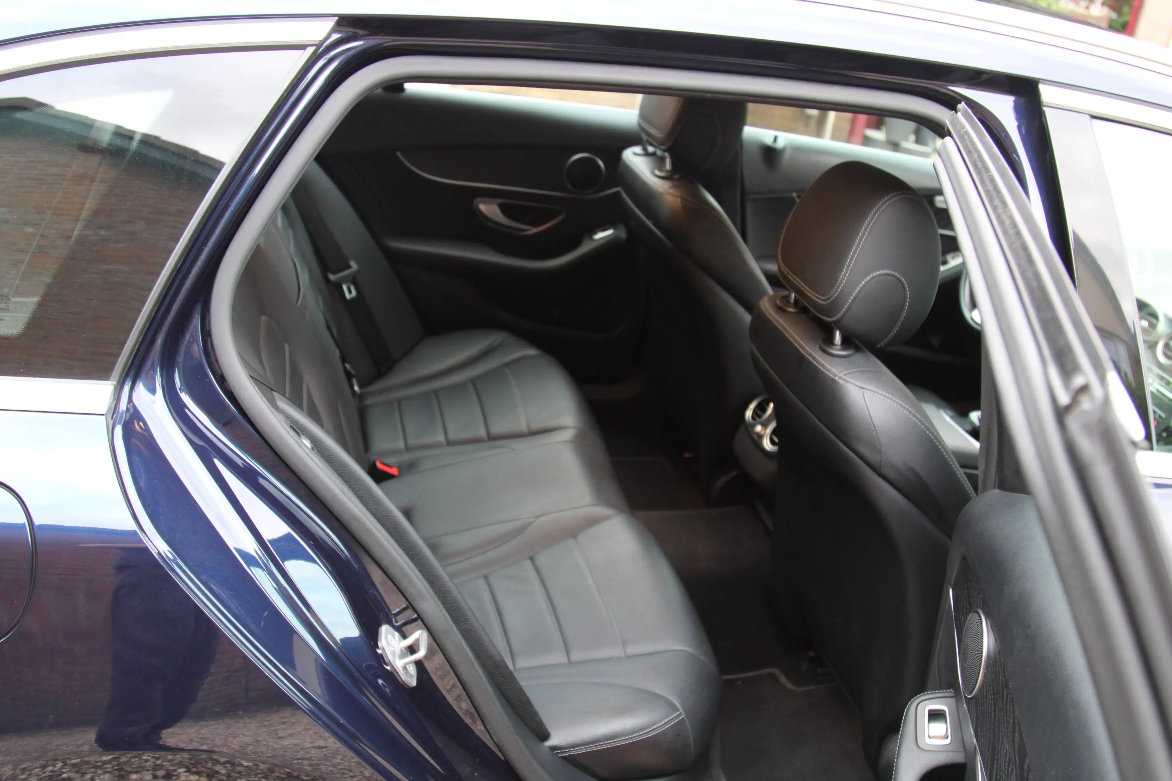 Mercedes-Benz C 350 Mercedes-Benz C-Klasse Estate 350 e Lease Edition — photo 9