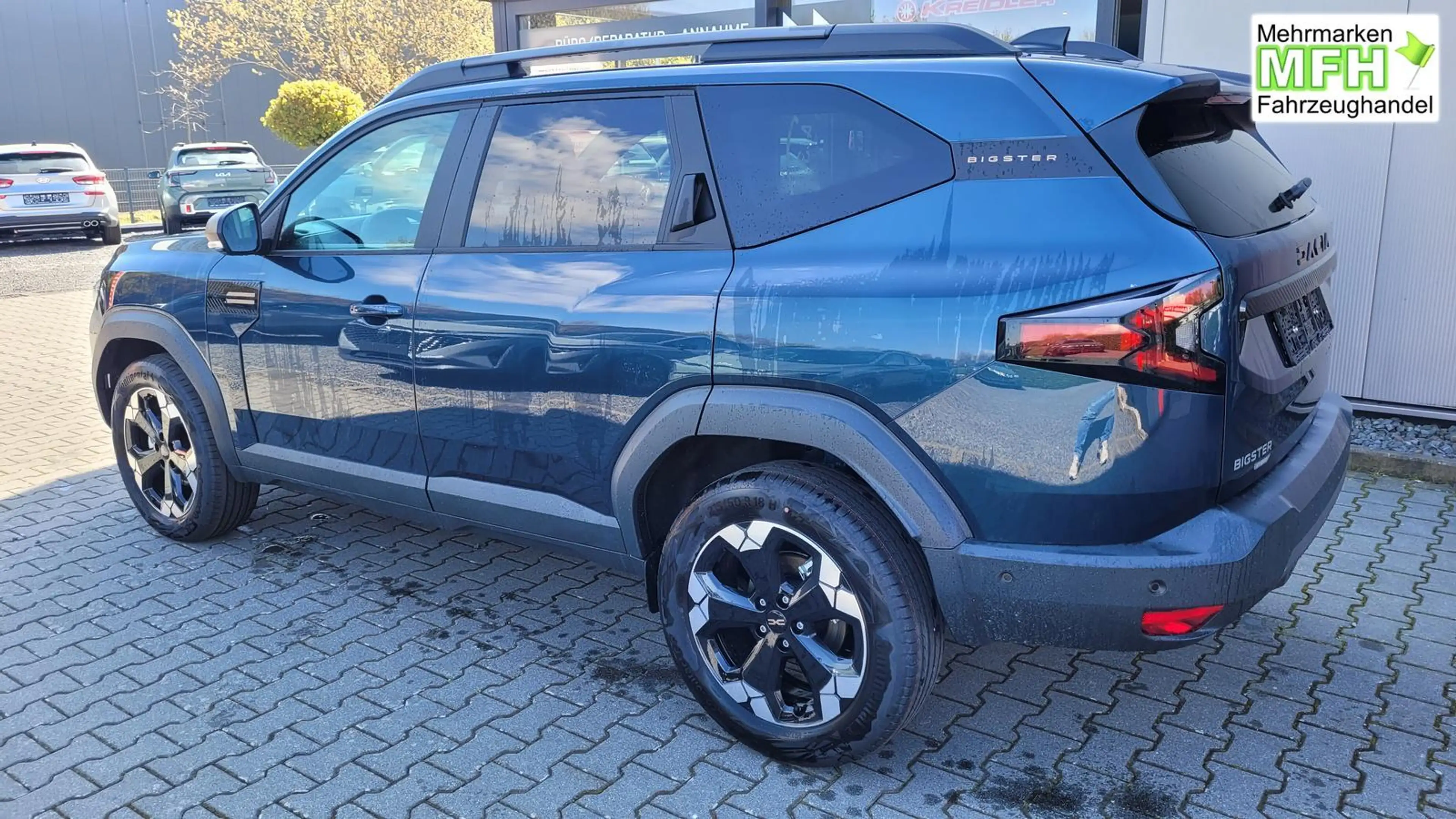 Dacia Bigster Extreme Hybrid 155*LED*NAVI*SHZ*360*PANO 115 kW... — photo 6