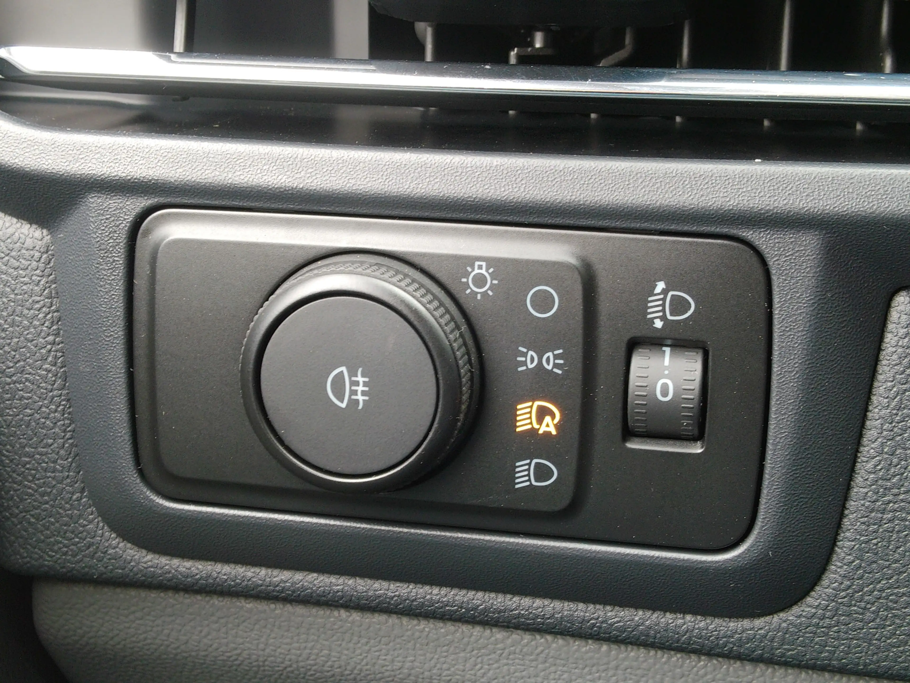 Ford E-Transit Cust. 340 L2H1 Limited 71 kWh, Trekhaak / Carplay — photo 14