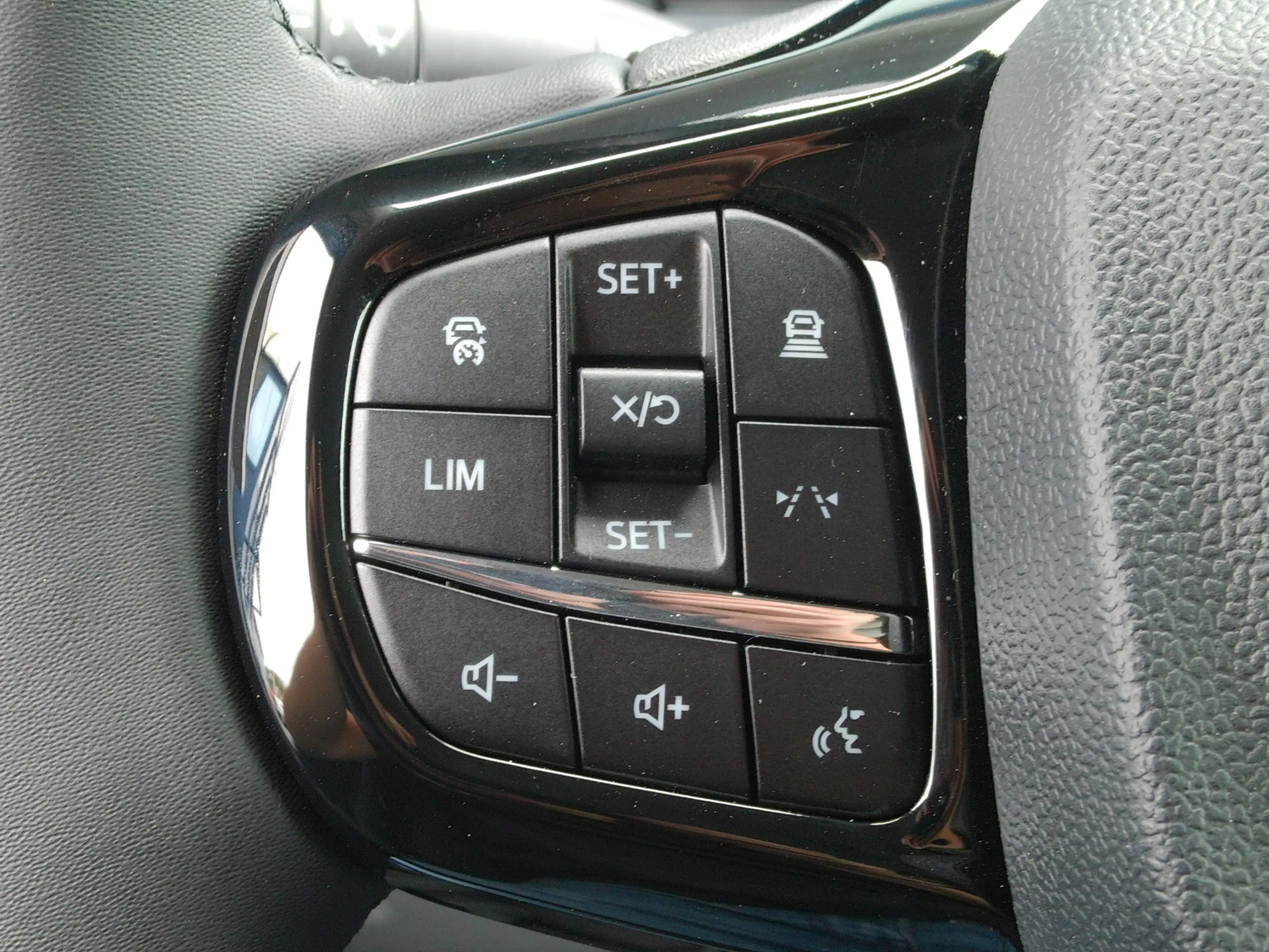 Ford E-Transit Cust. 340 L2H1 Limited 71 kWh, Trekhaak / Carplay — photo 6