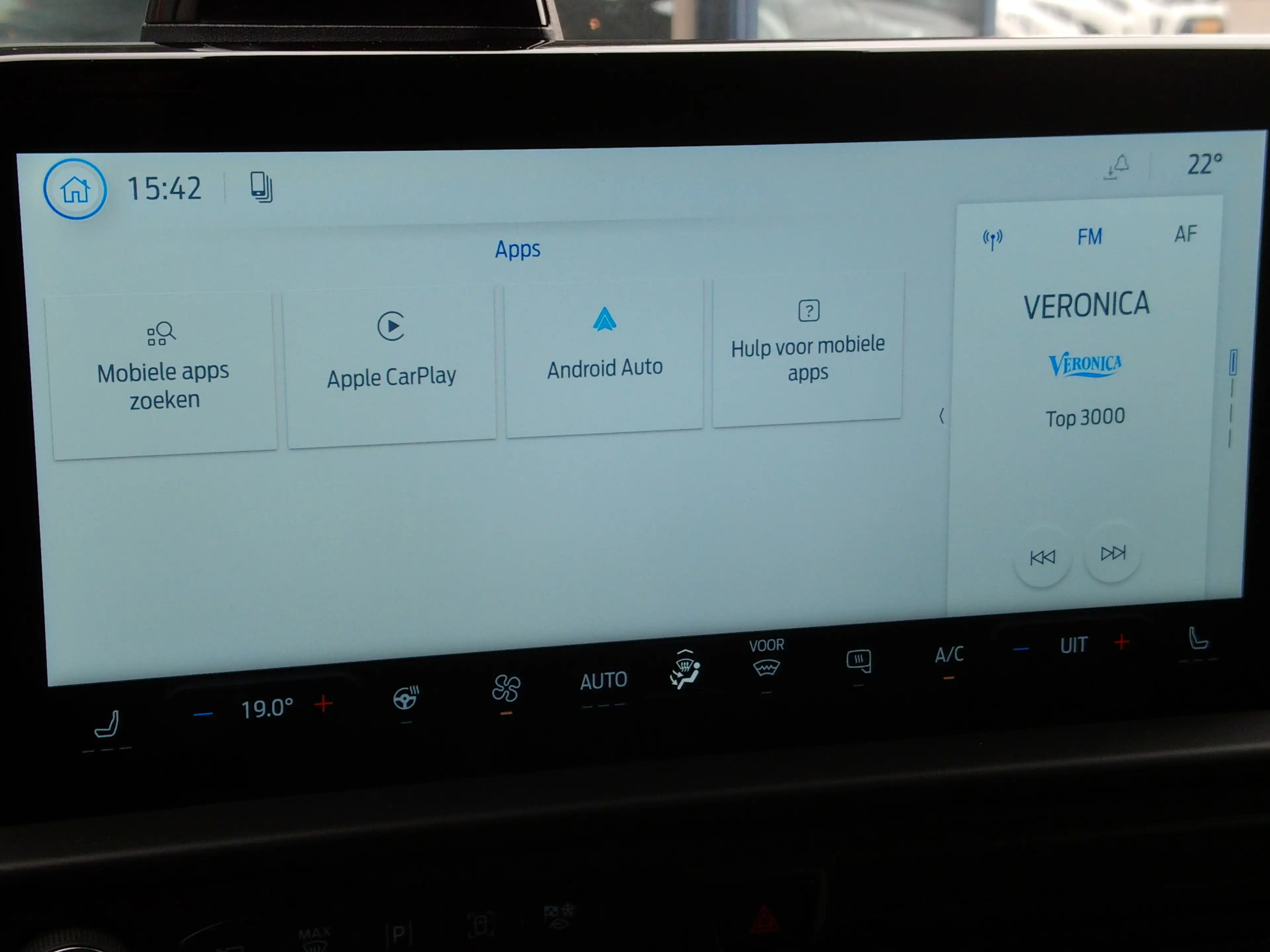 Ford E-Transit Cust. 340 L2H1 Limited 71 kWh, Trekhaak / Carplay — photo 9